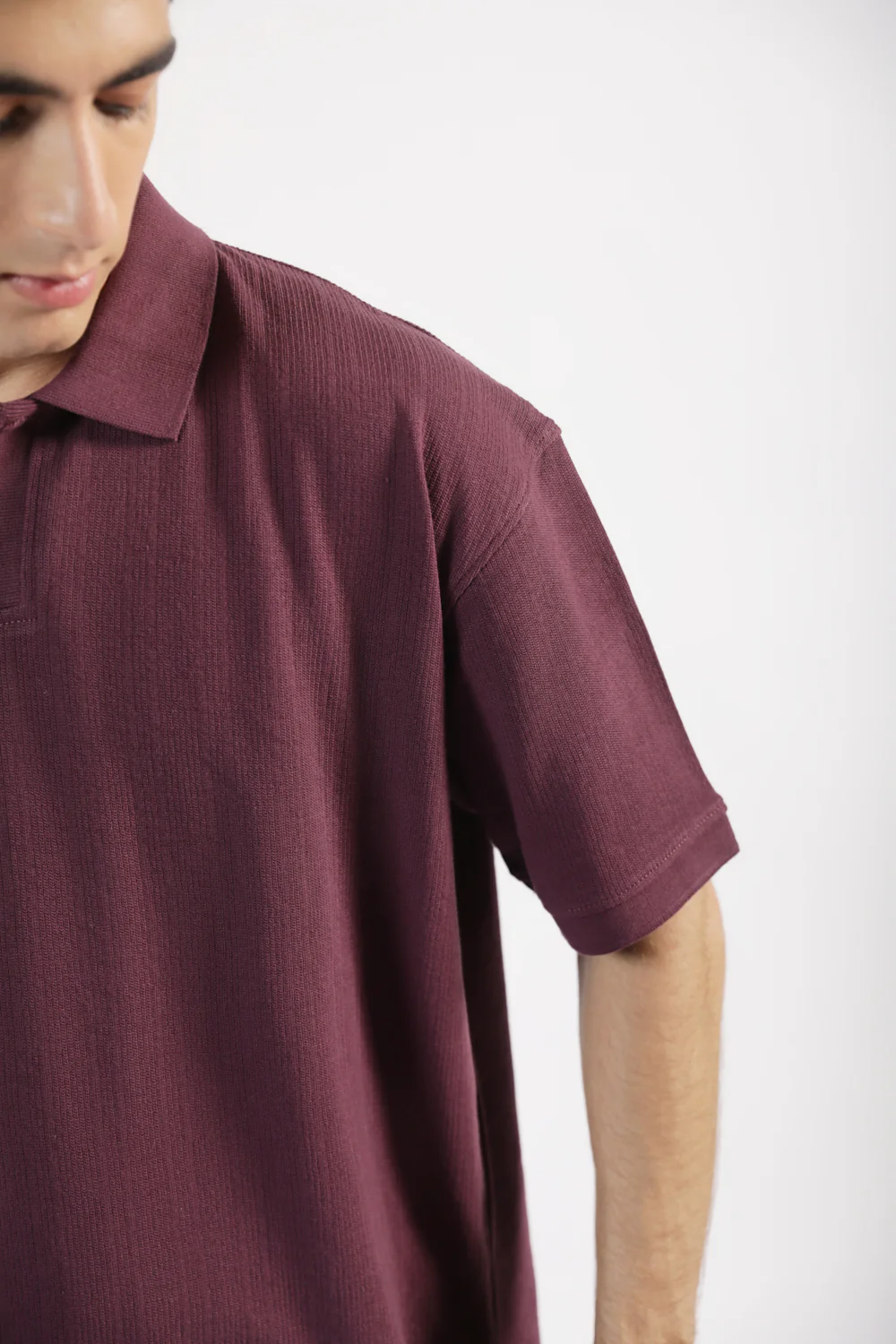 BAGGY FIT TEXTURED JOHNNY COLLAR POLO - Image 4