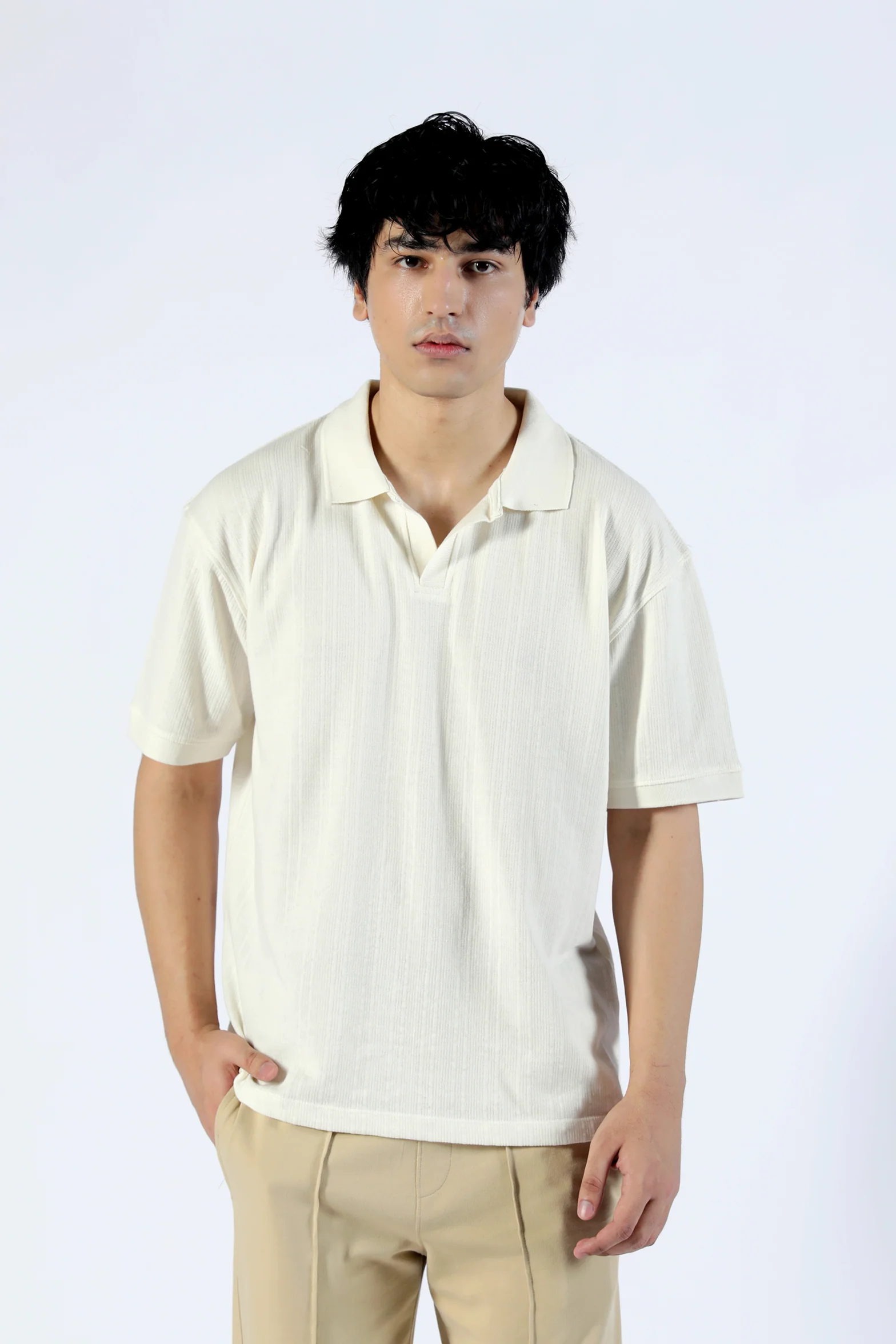 BAGGY FIT TEXTURED JOHNNY COLLAR POLO - Image 2