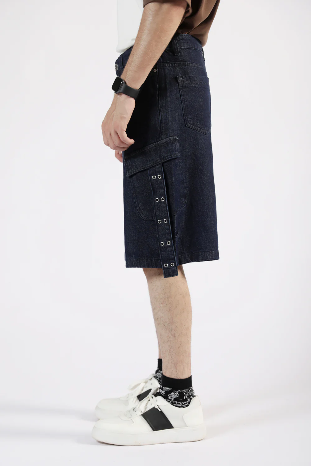 BAGGY FIT CARGO DENIM SHORT - Image 2