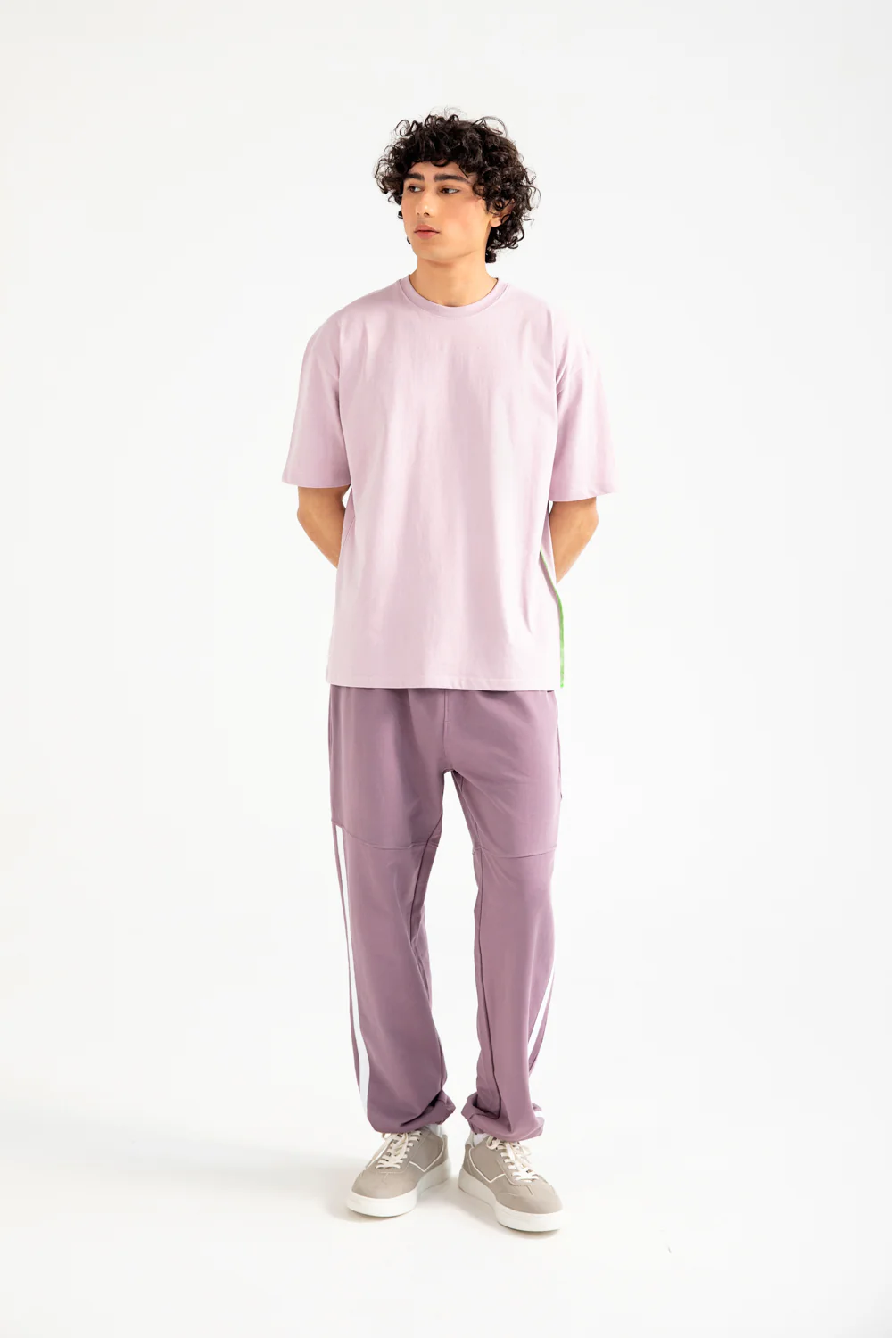 BAGGY FIT GRAPHIC TEE - Image 2