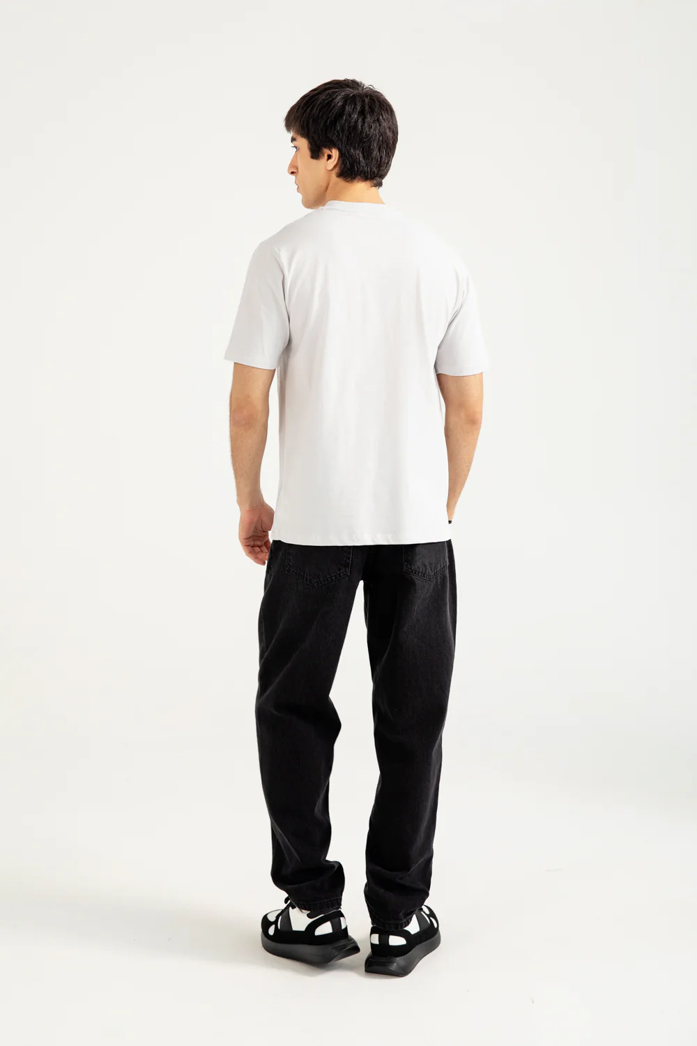 V-NECK TEE - Image 2