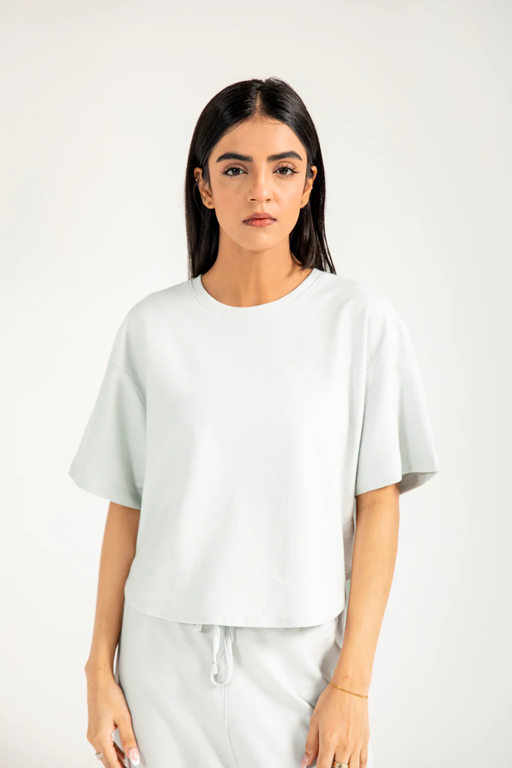 CROPPED TEE WITH HEM DETAIL - Image 2