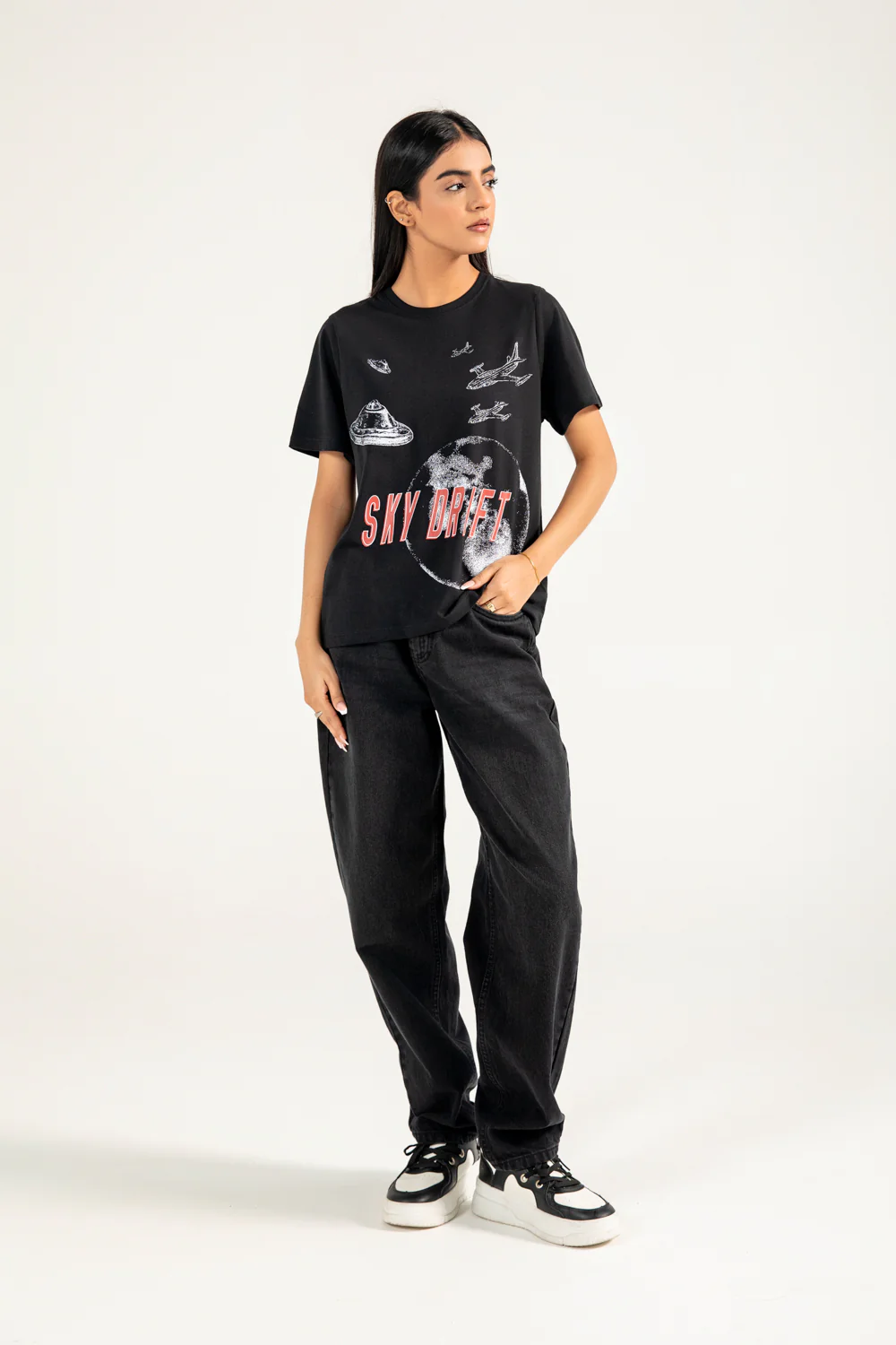 GRAPHIC TEE - Image 4