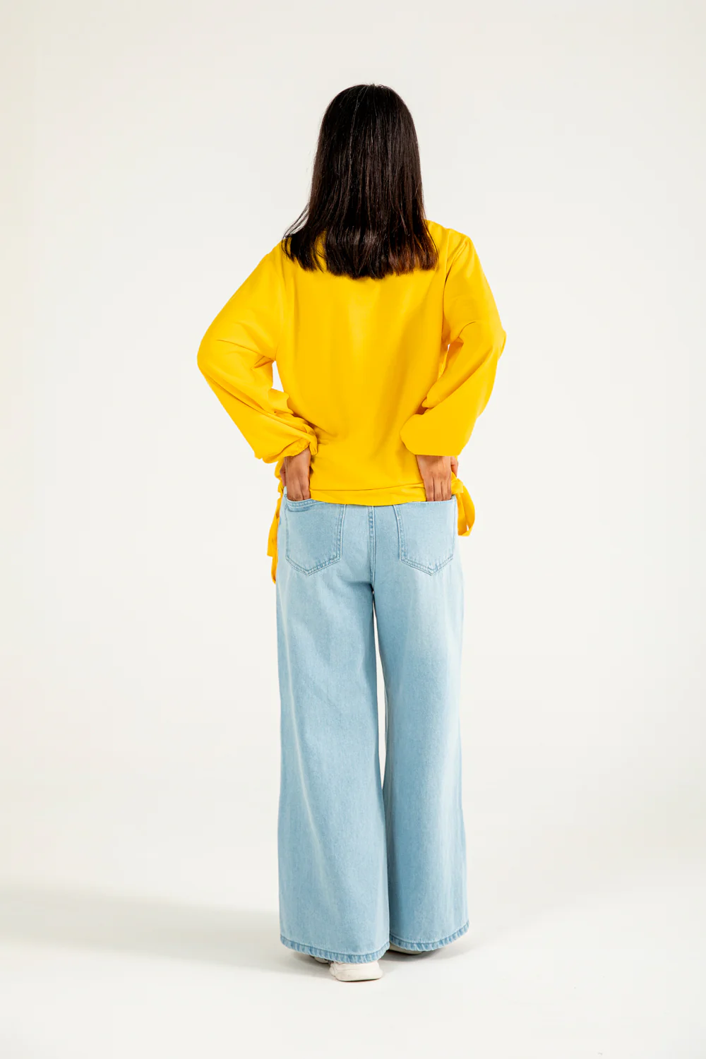 TOP WITH HEM DETAIL - Image 4