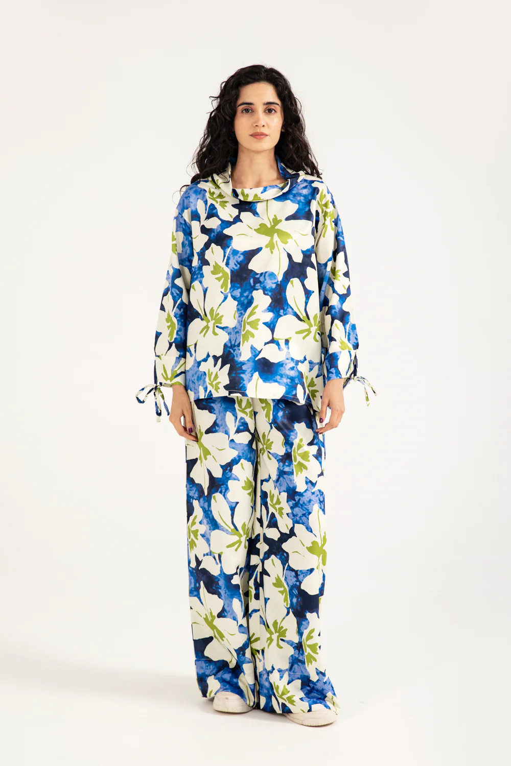 PRINTED TOP WITH NECK DETAIL - Image 4