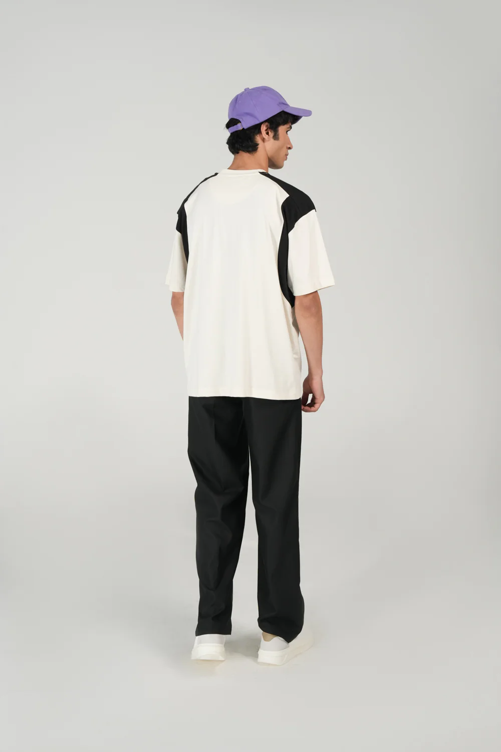 BAGGY FIT CONTRAST PANEL TEE - Image 3