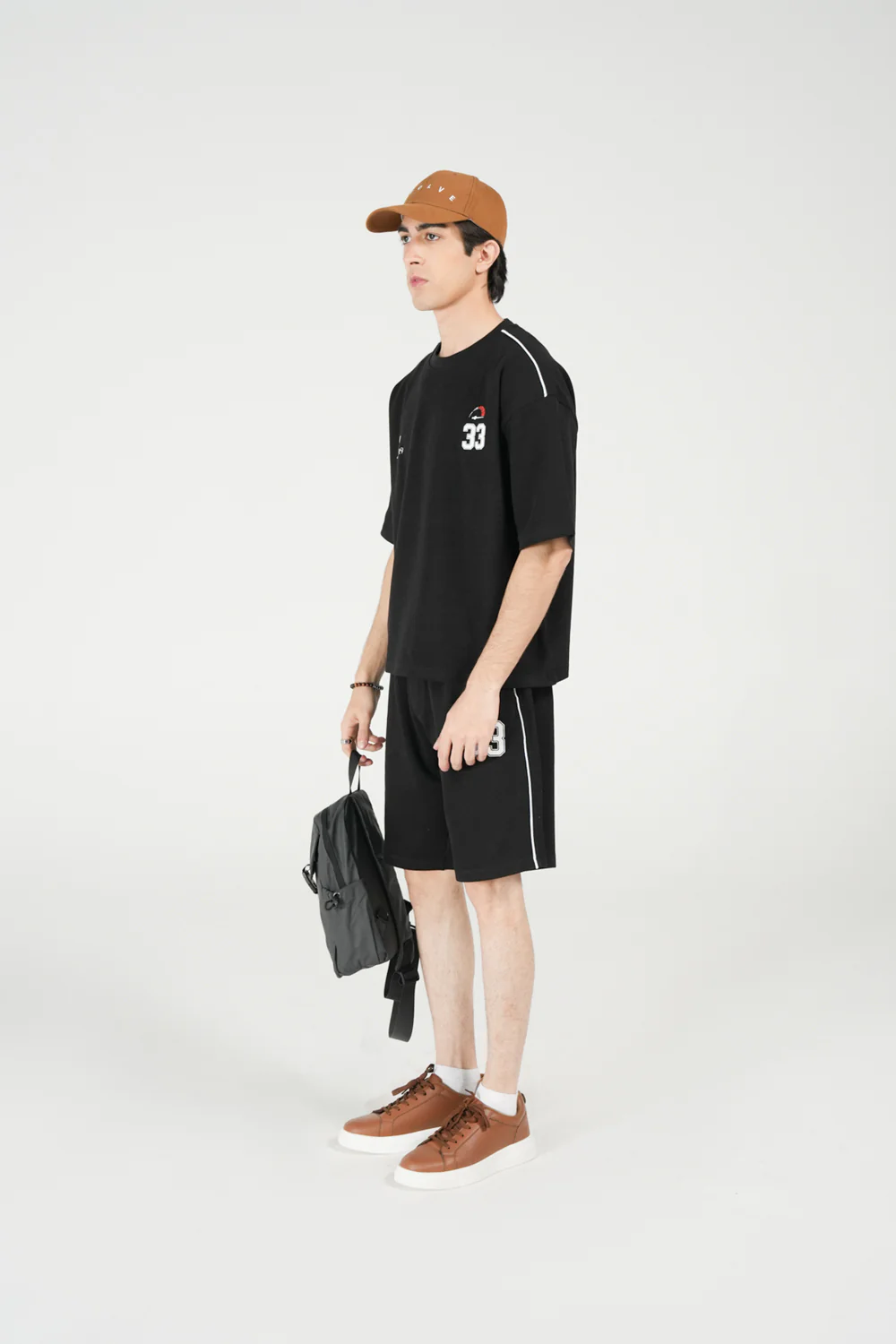 TEXTURED BOXY FIT GRAPHIC TEE - Image 3