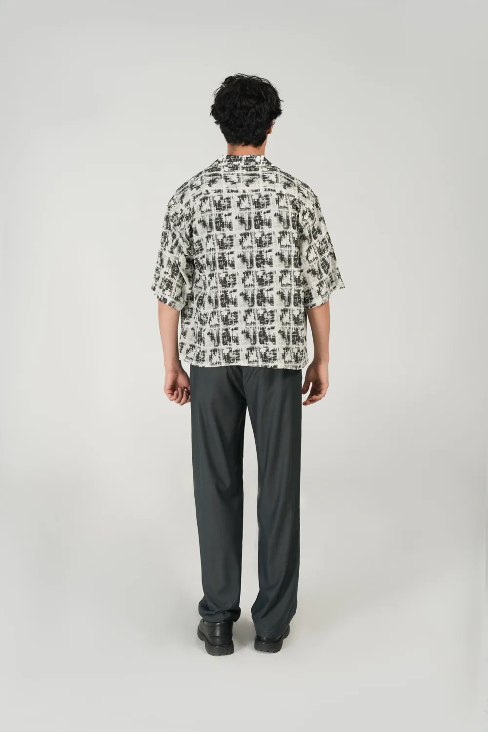 BOXY FIT RESORT COLLAR SHIRT - Image 3