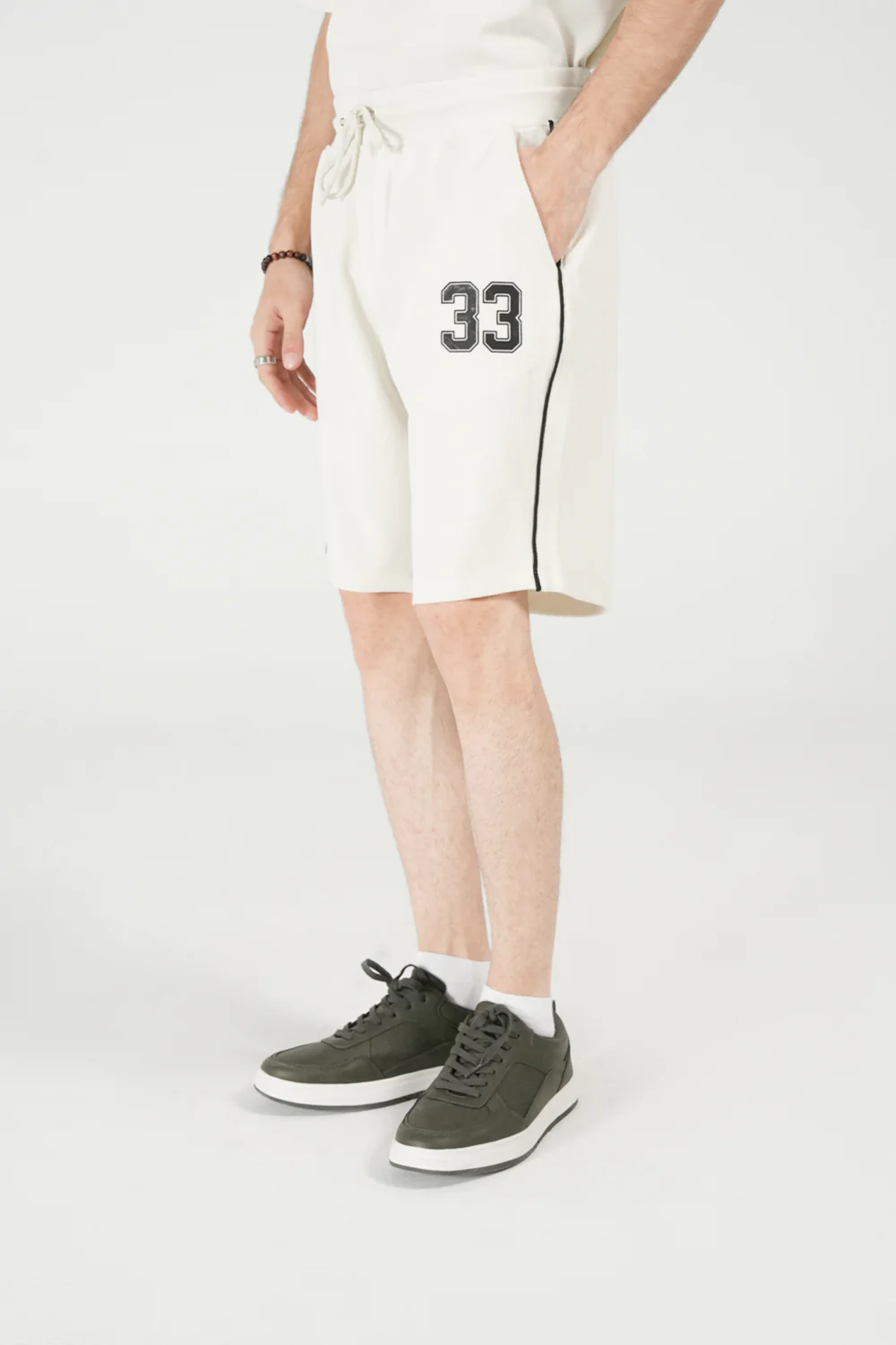 BAGGY FIT TEXTURED SHORT - Image 2