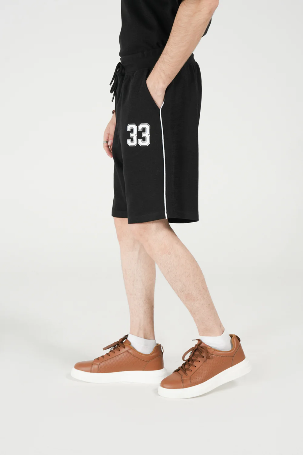 BAGGY FIT TEXTURED SHORT - Image 2