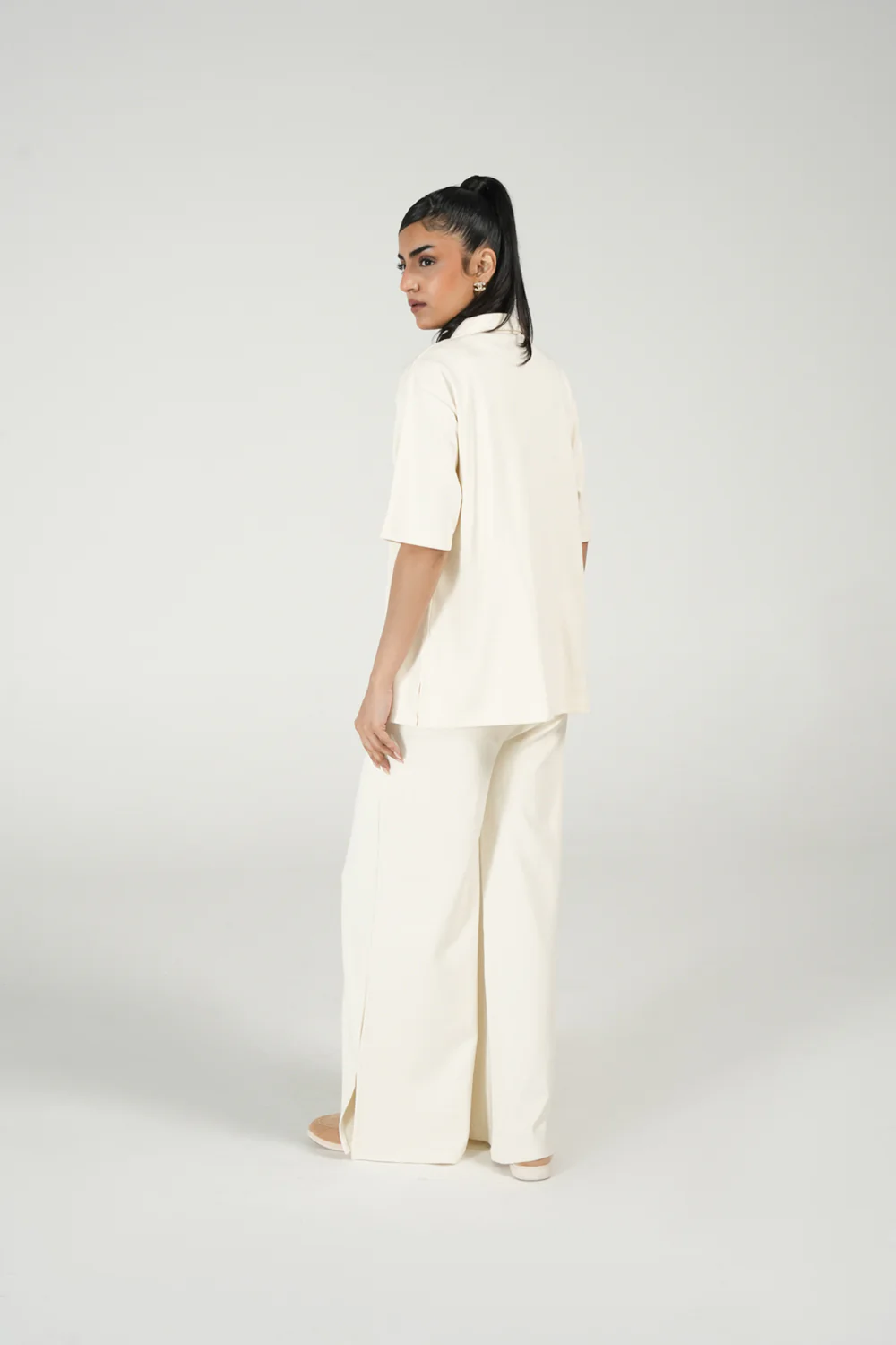 OVERSIZED BUTTON DOWN TEE - Image 2