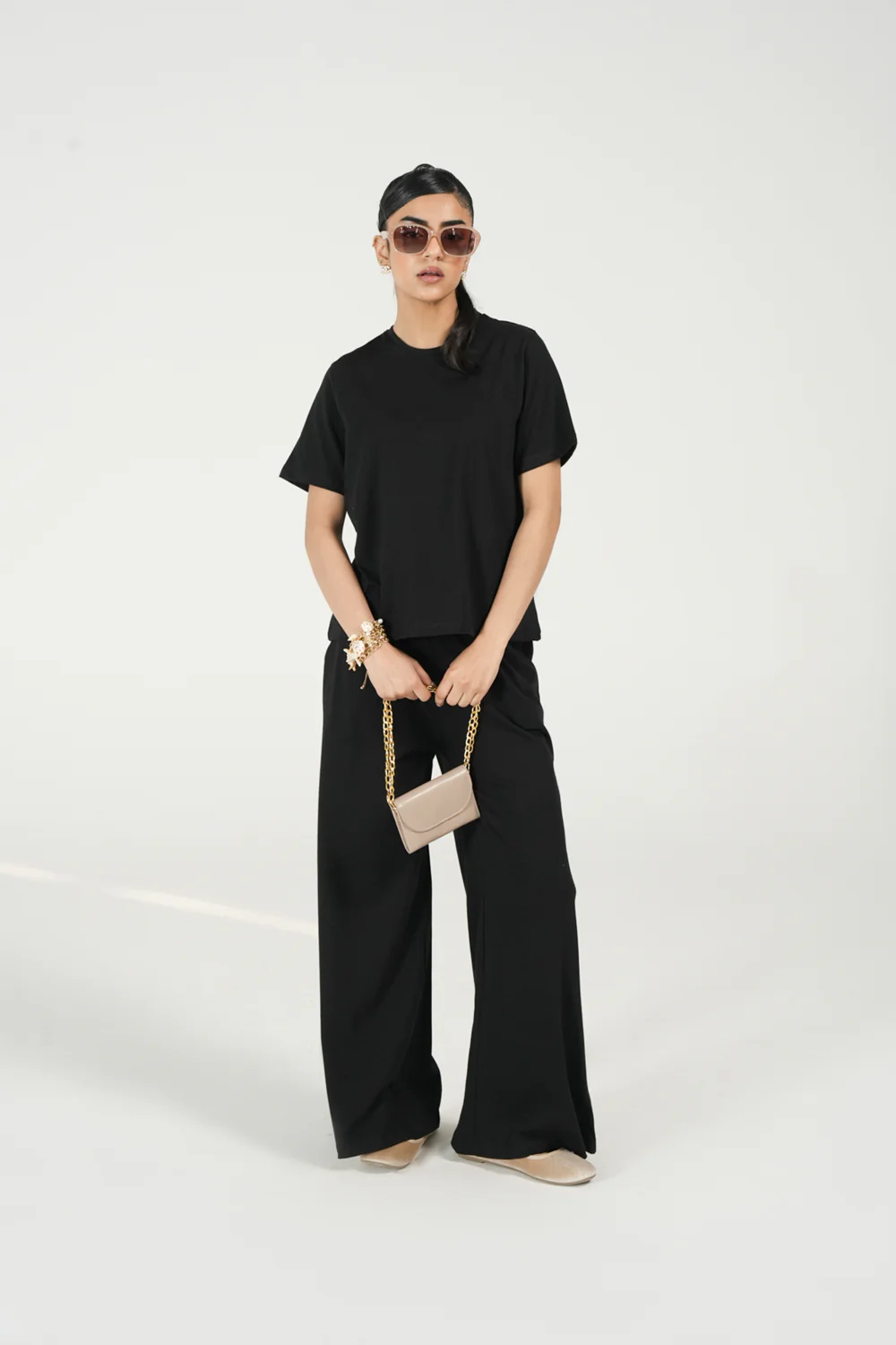 BASIC REGULAR TEE - Image 2