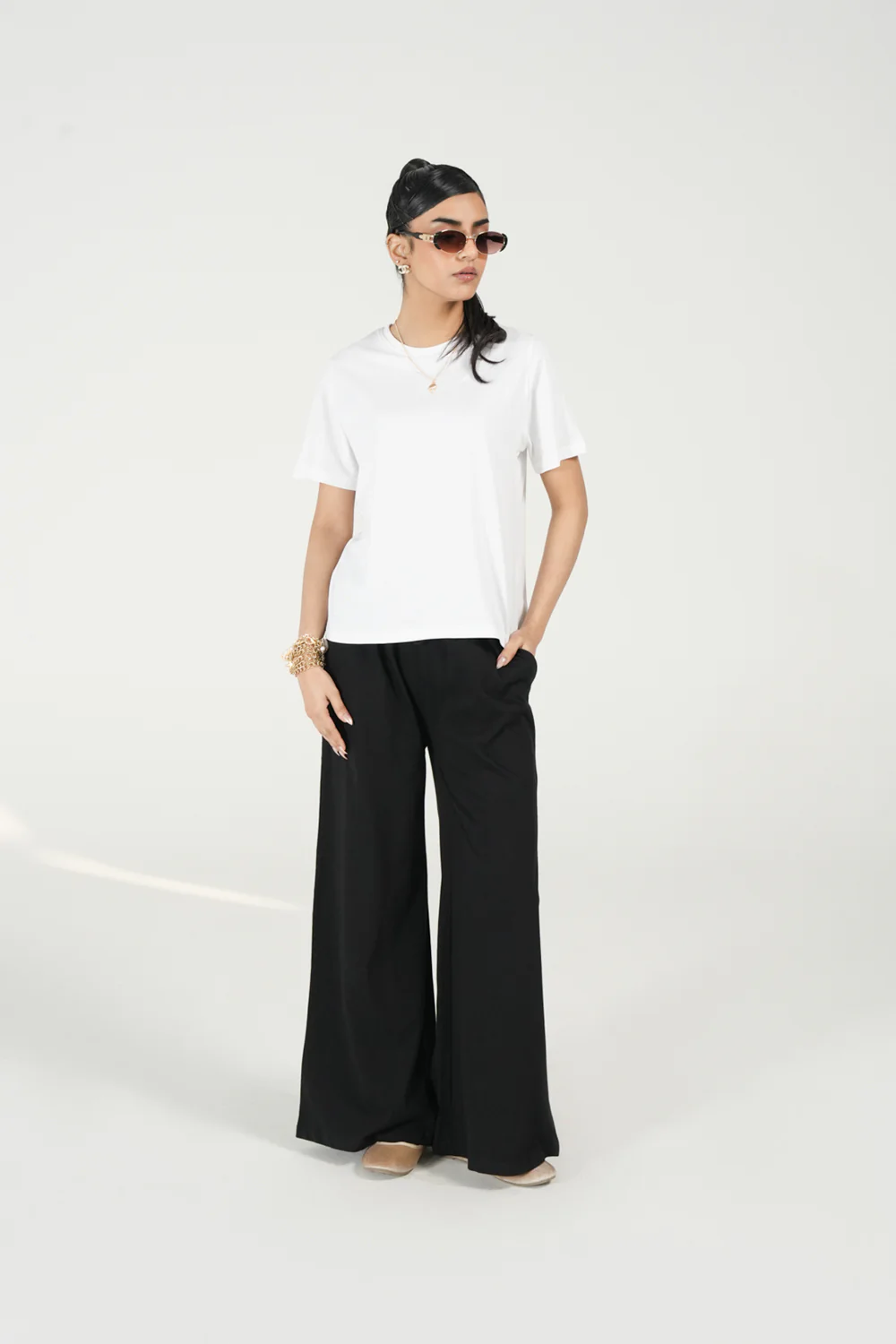 BASIC REGULAR TEE - Image 4