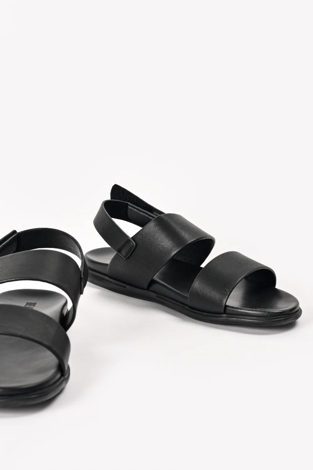 STRAPPY SANDALS - Image 3