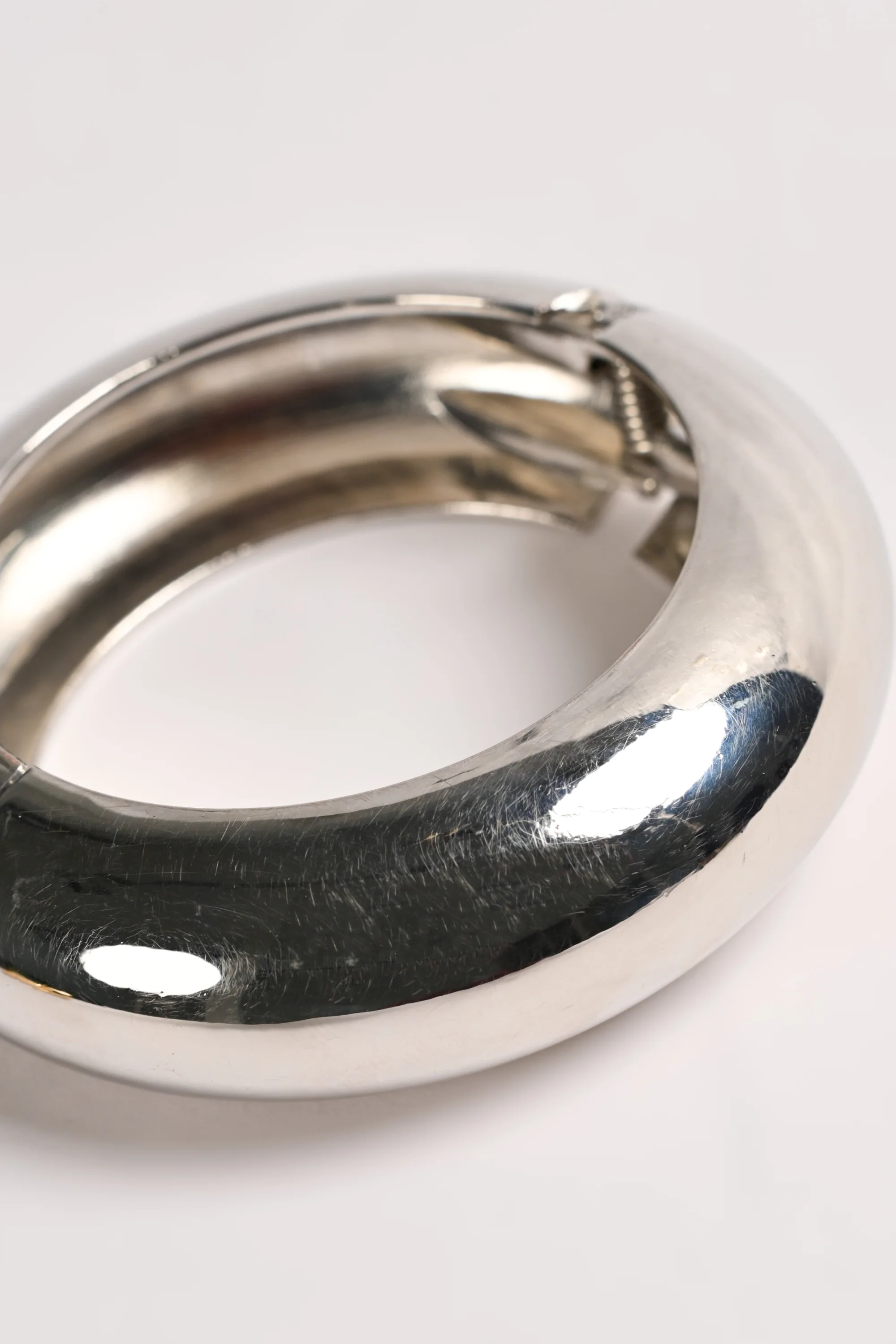 CHUNKY METAL CUFF - Image 2