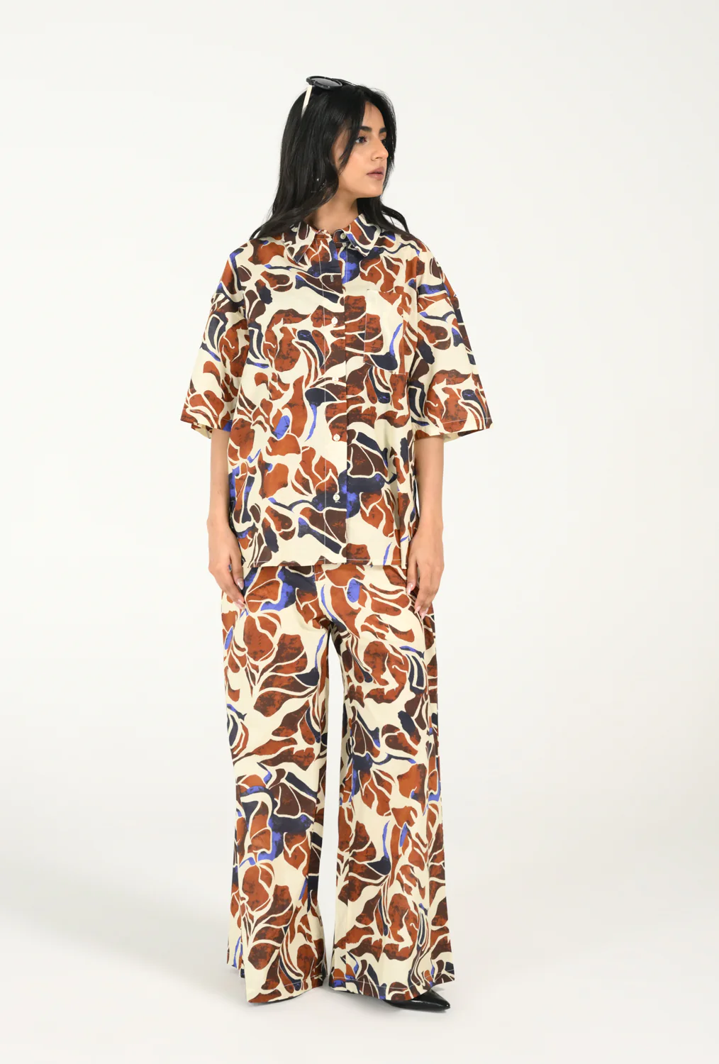 PRINTED BUTTON DOWN - Image 2