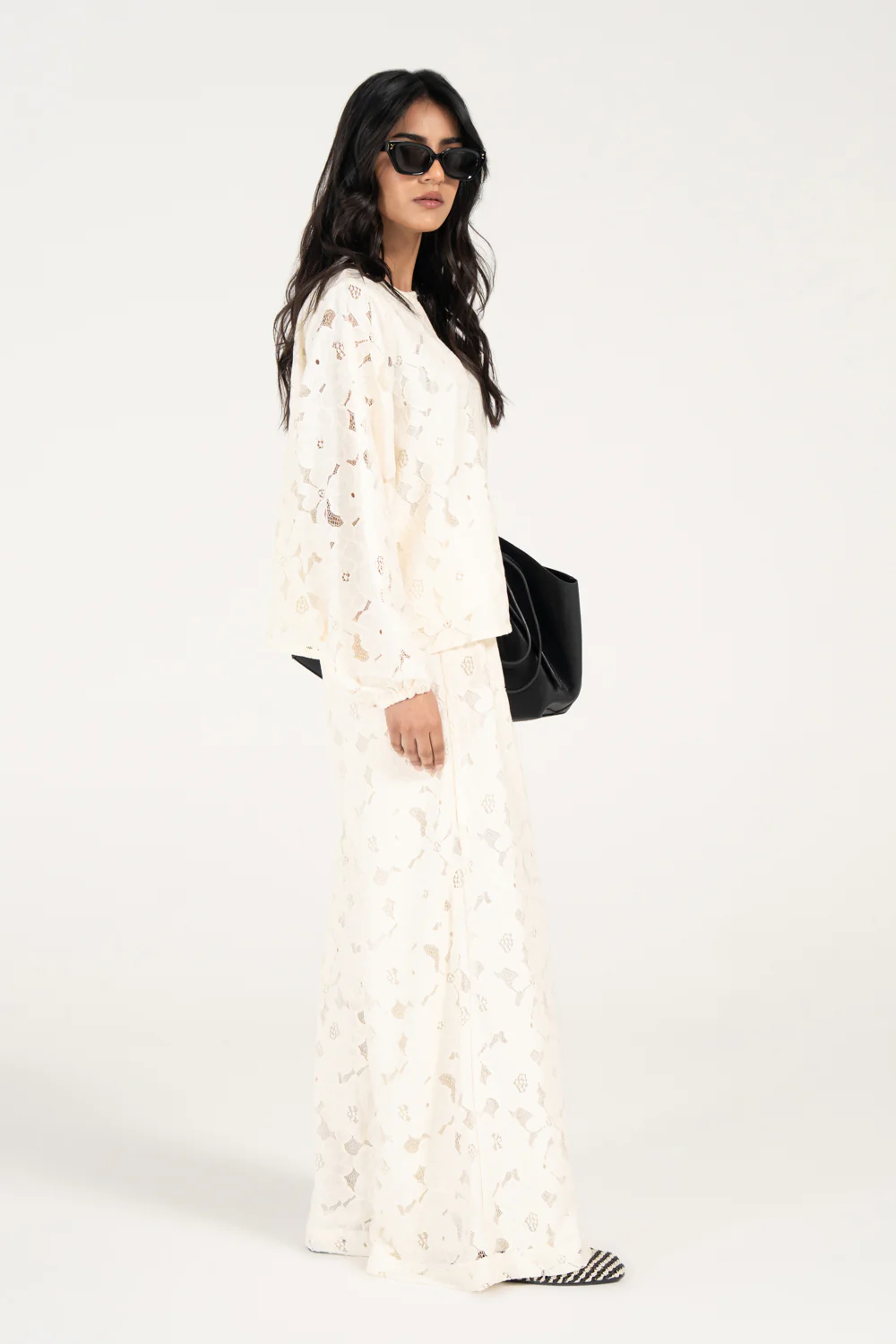 LACE EMBROIDERED TOP - Image 4