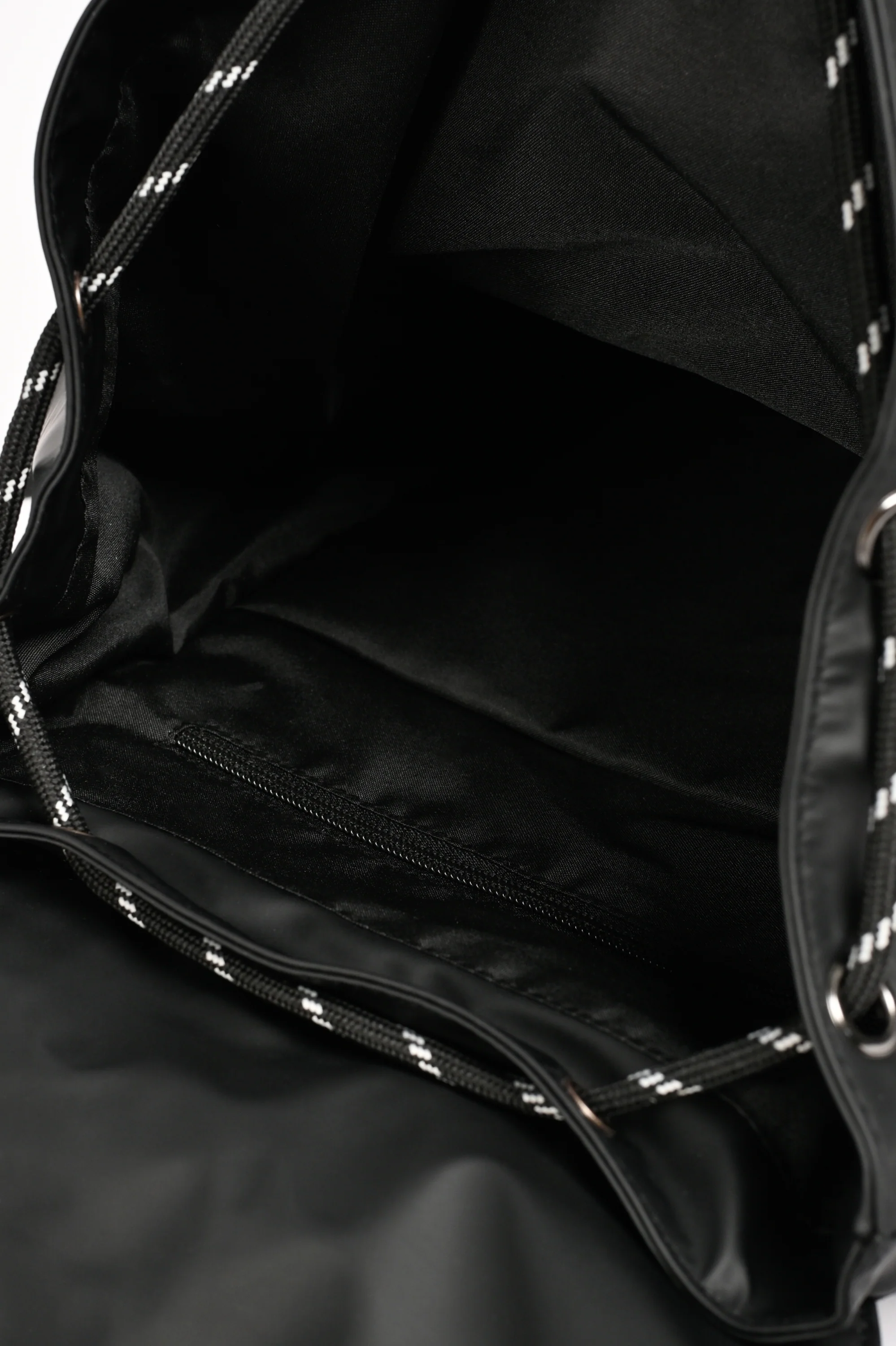 BACKPACK WITH FLAP - Image 4