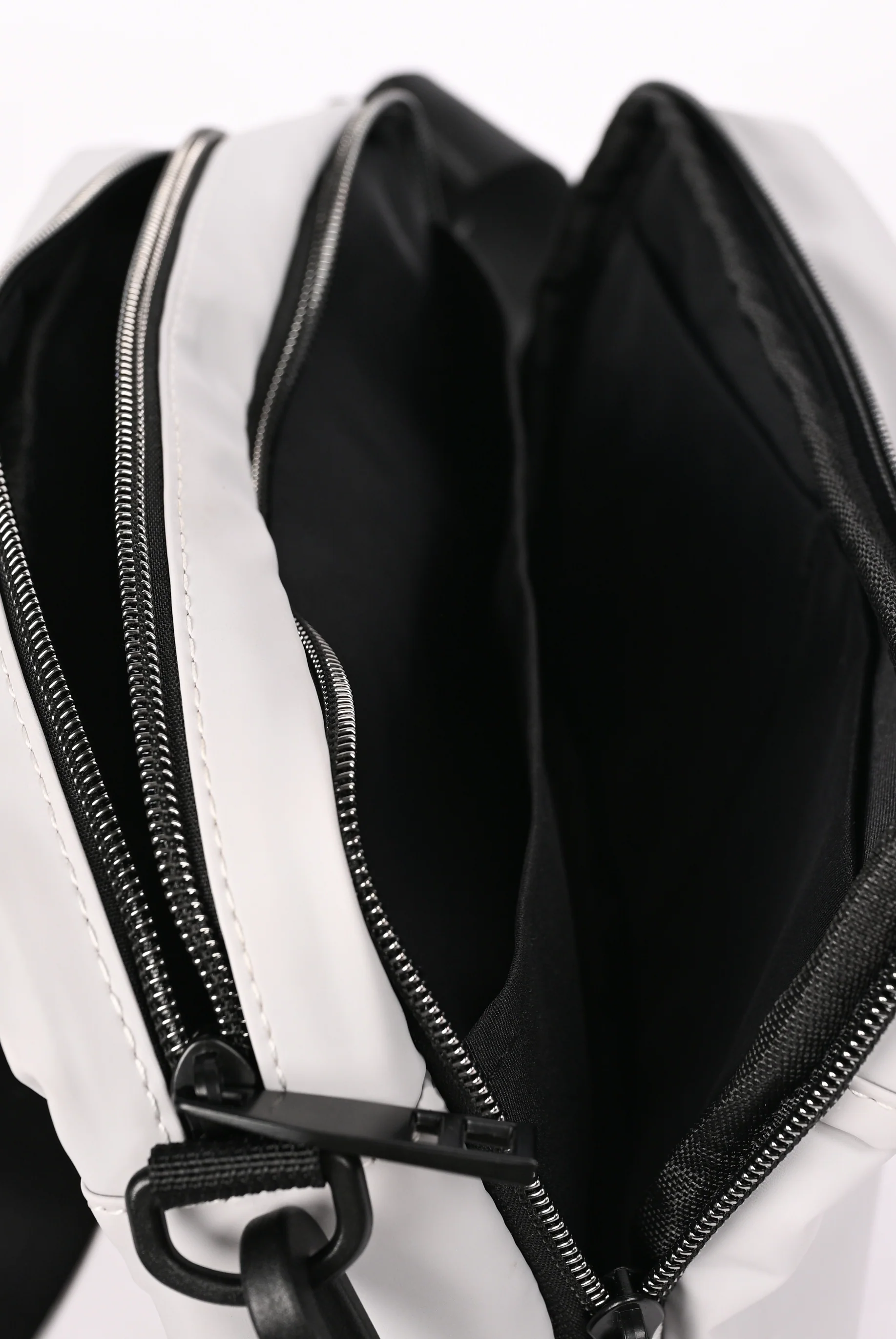 SHOULDER BAG - Image 4