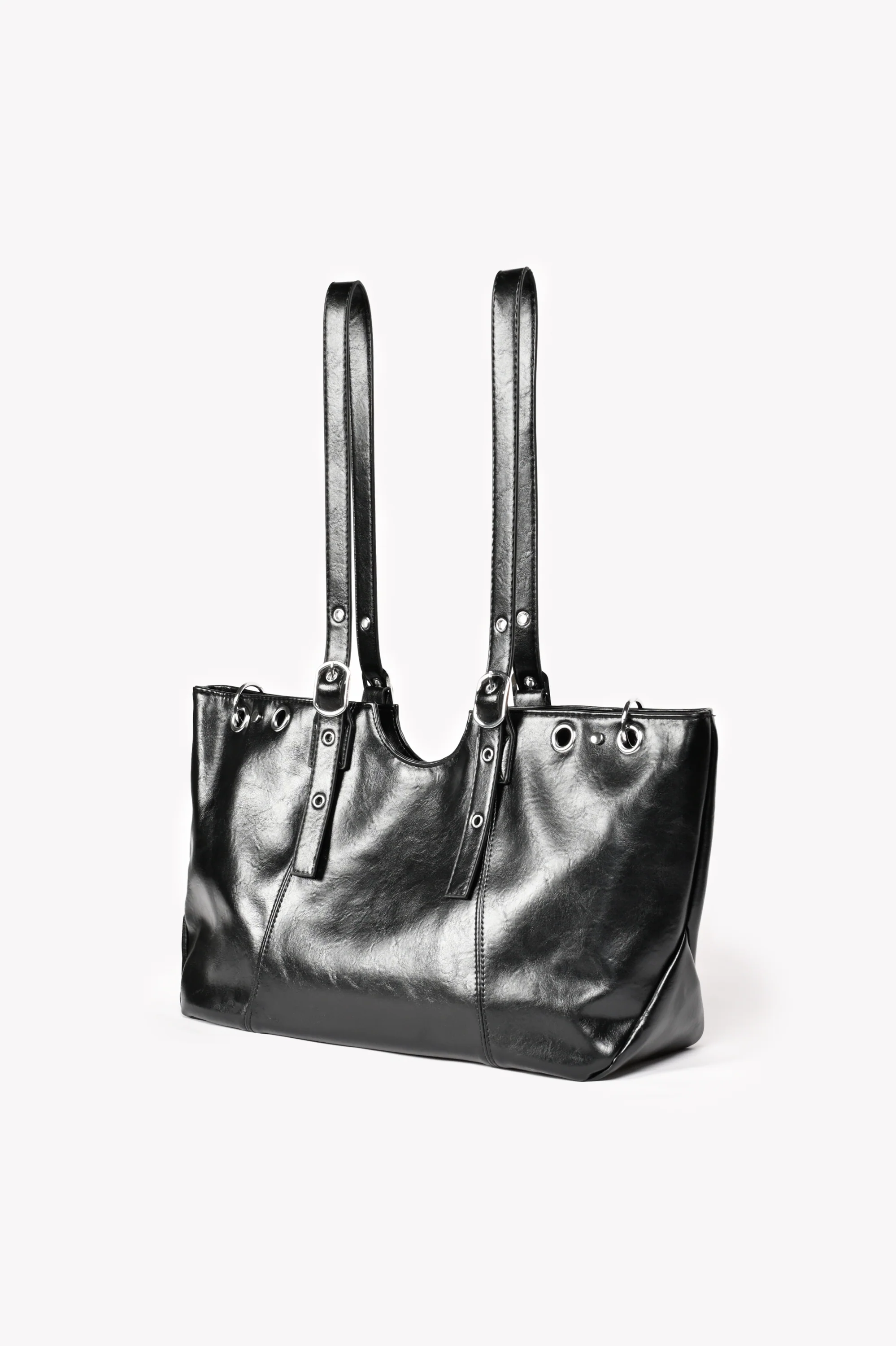 PATENT BUCKLED TOTE BAG - Image 2
