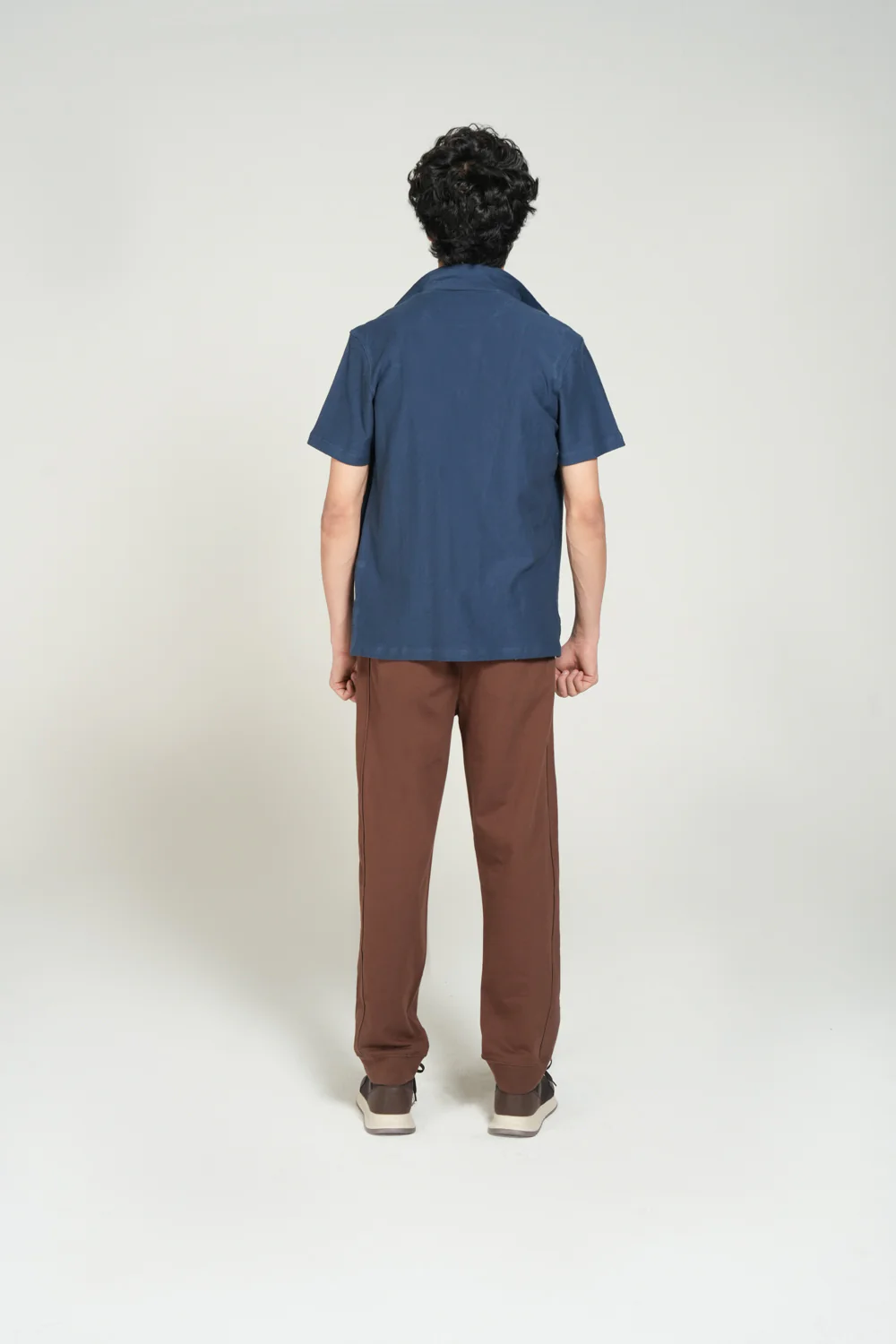 RESORT COLLAR BUTTON DOWN TEXTURED POLO - Image 3