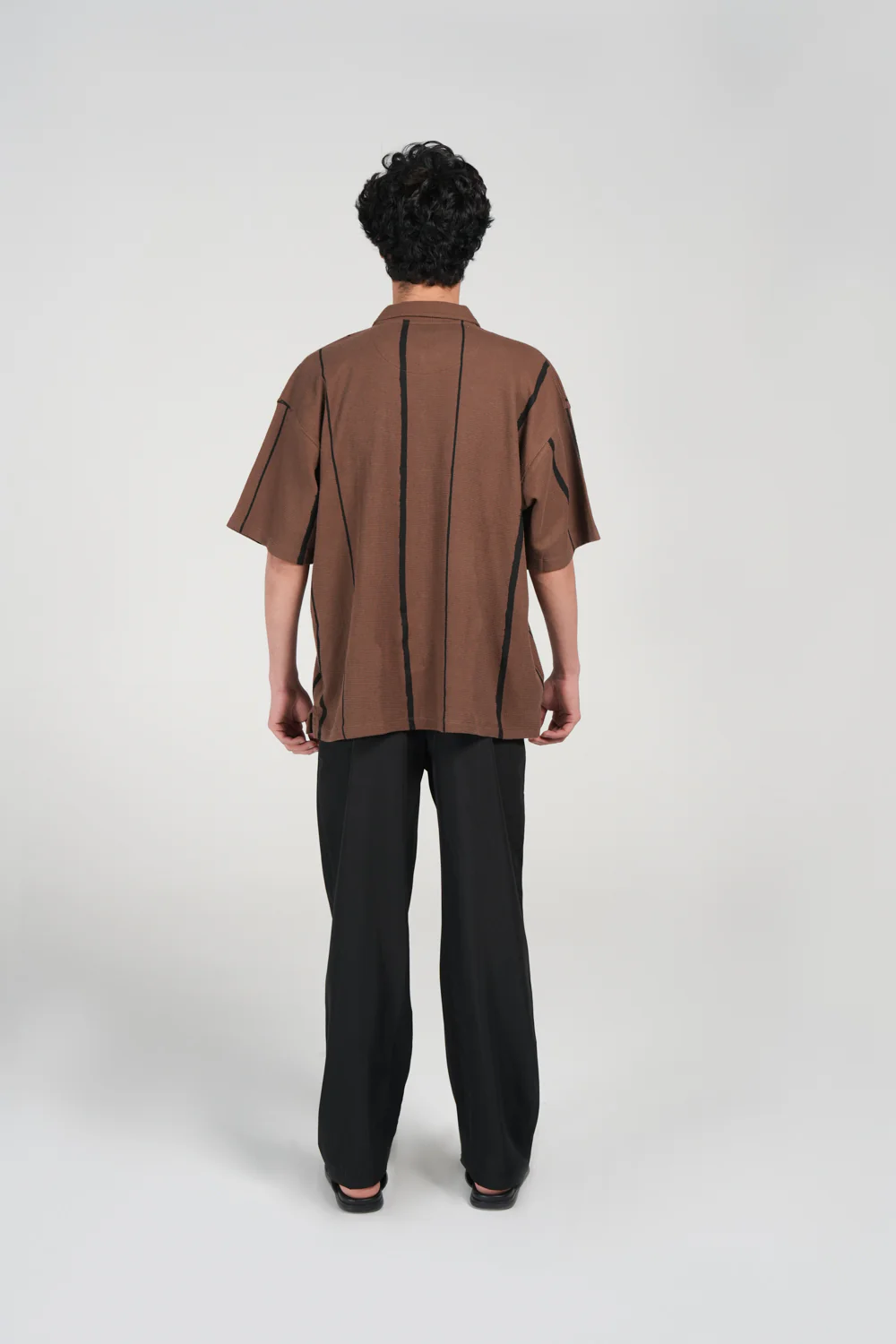 BAGGY FIT BUTTON DOWN TEXTURED PRINTED POLO - Image 3