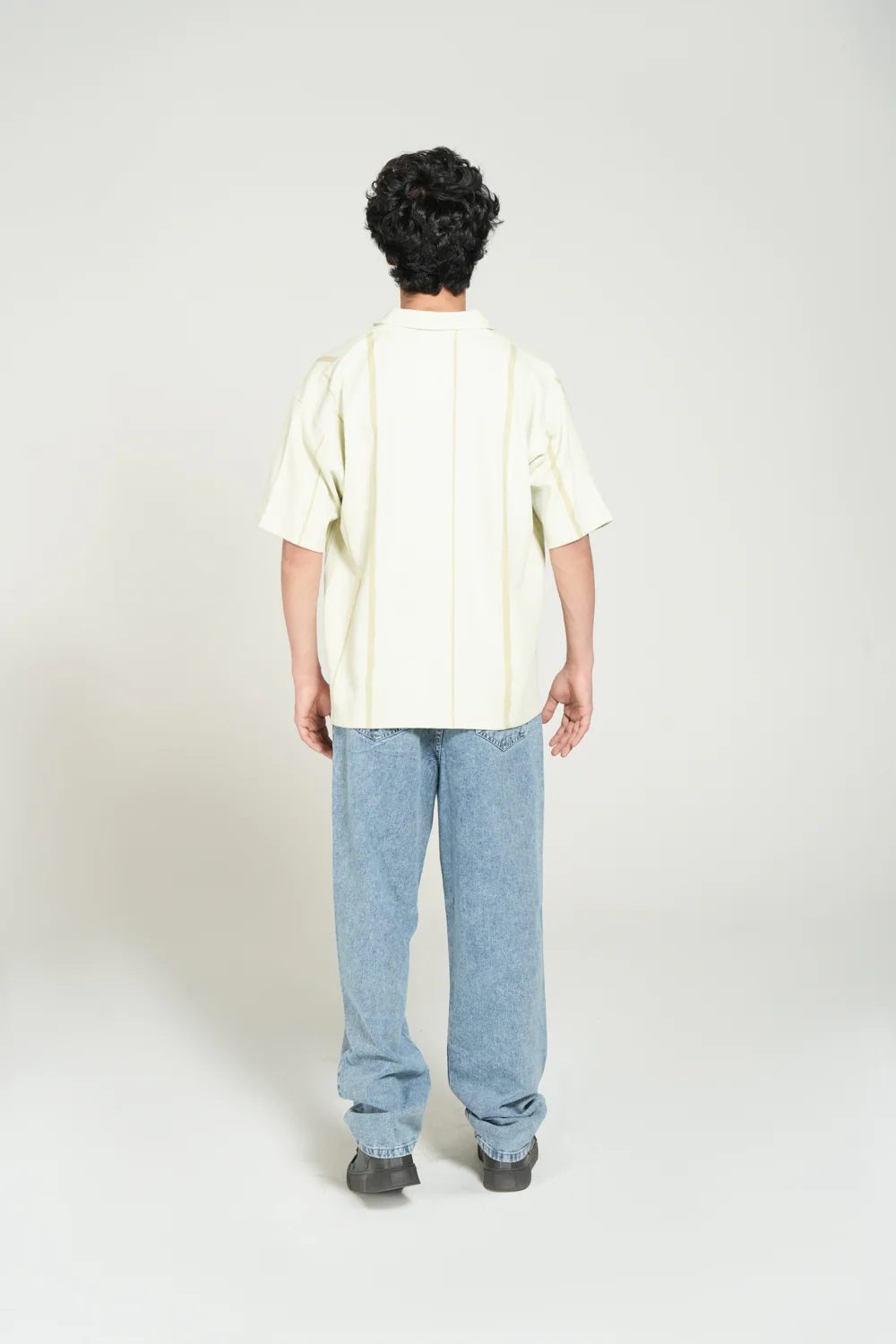 BAGGY FIT BUTTON DOWN TEXTURED PRINTED POLO - Image 3