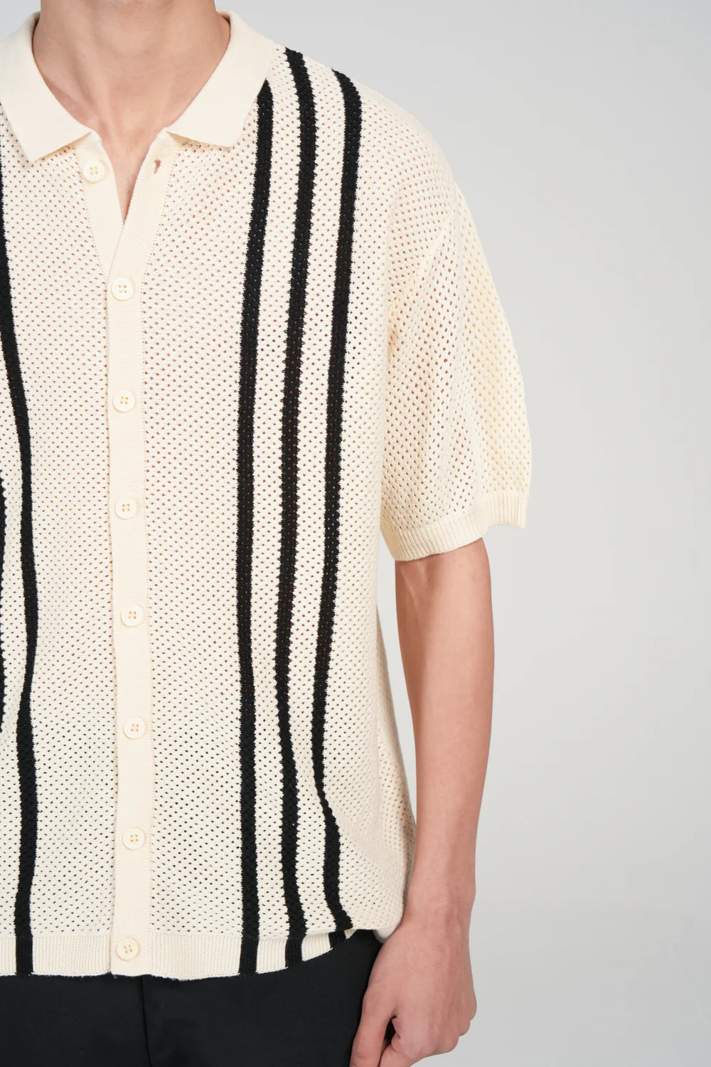 BOXY FIT BUTTON DOWN KNITTED POLO - Image 4