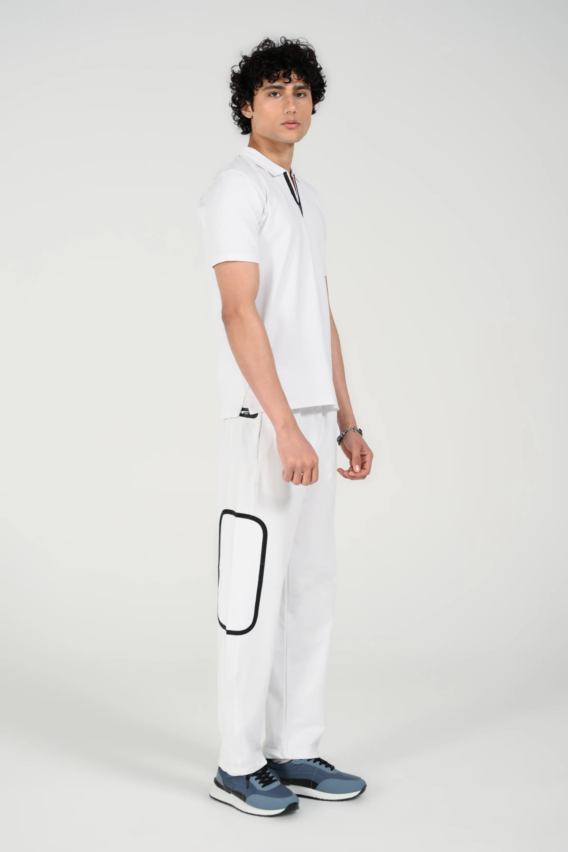 STRETCH TEXTURED ZIP PLACKET POLO - Image 2