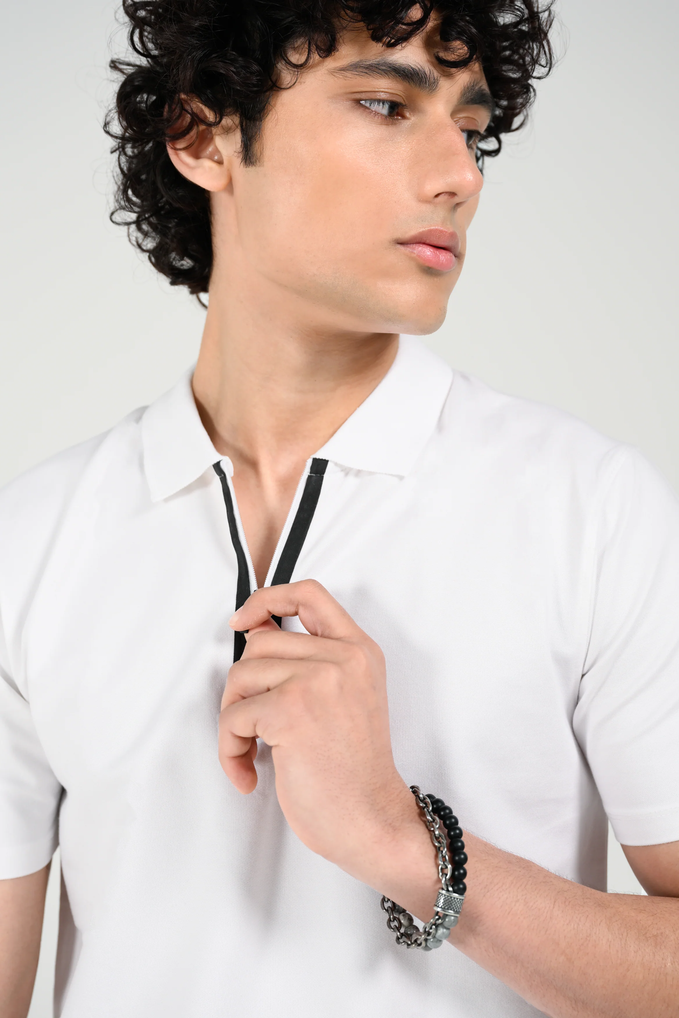 STRETCH TEXTURED ZIP PLACKET POLO - Image 5