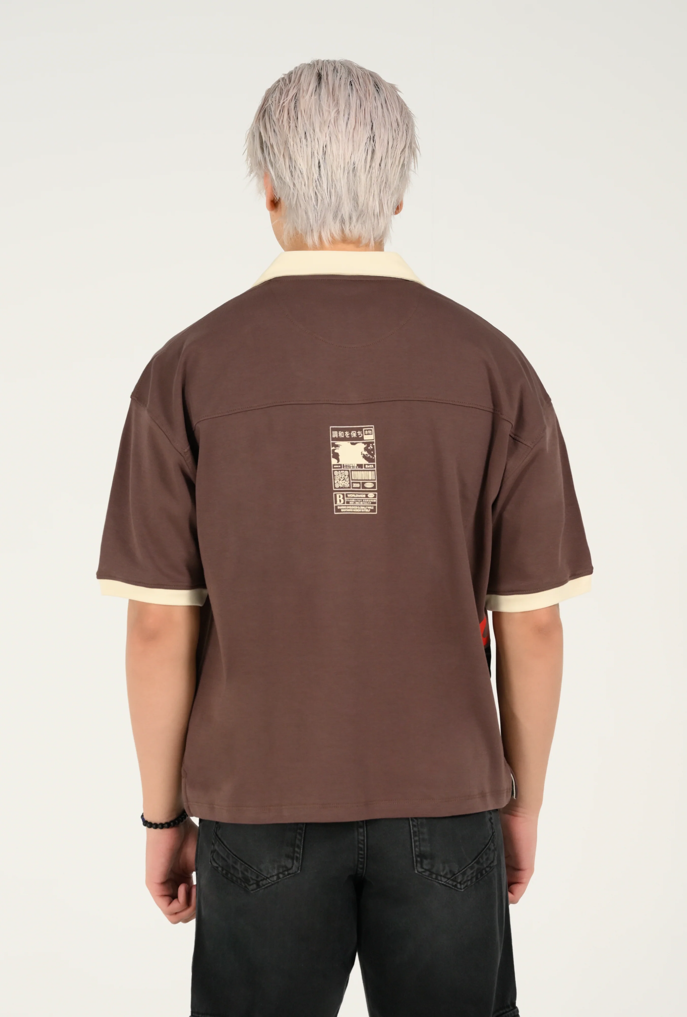 BOXY FIT CONTRAST RESORT COLLAR GRAPHIC POLO - Image 3