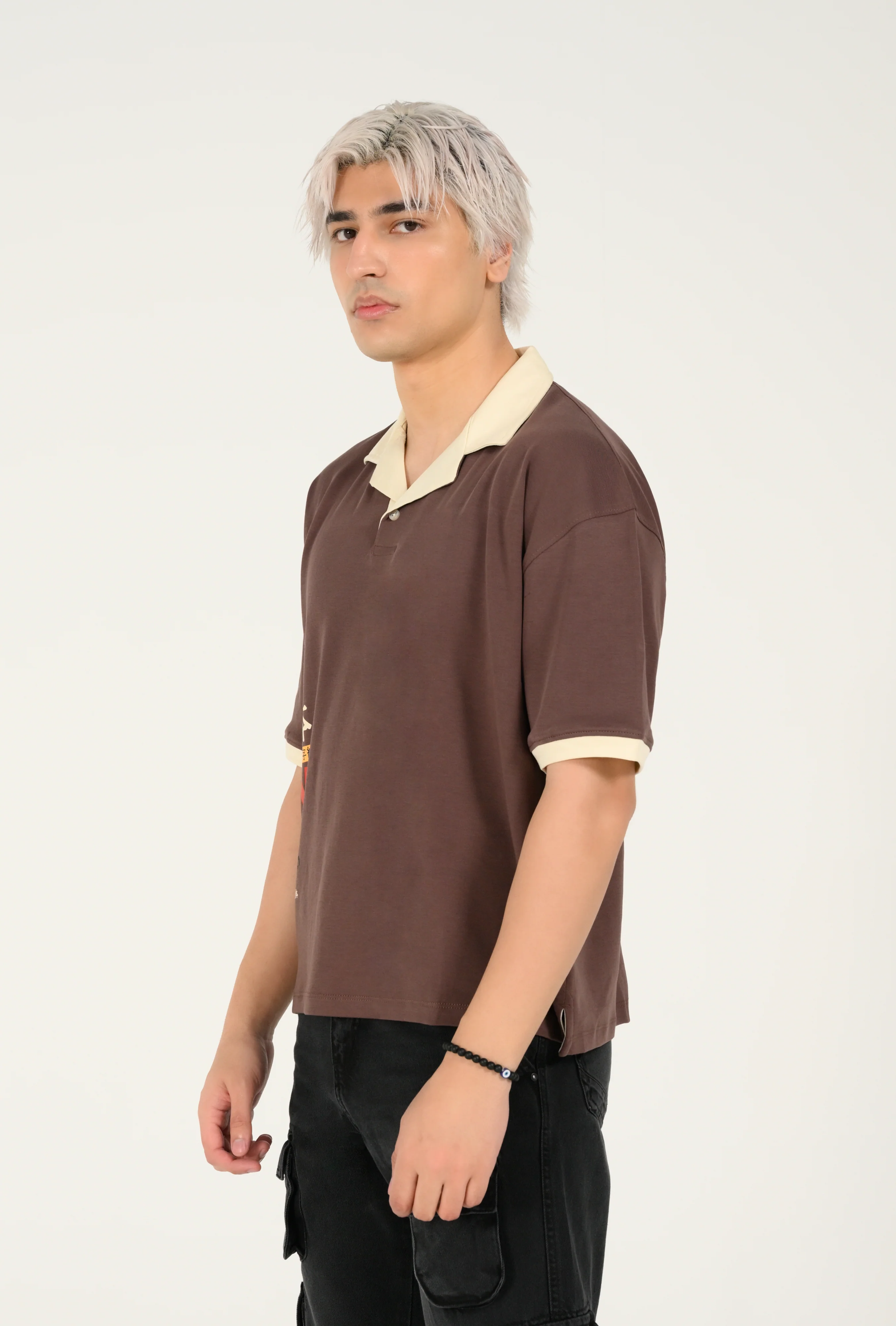 BOXY FIT CONTRAST RESORT COLLAR GRAPHIC POLO - Image 4