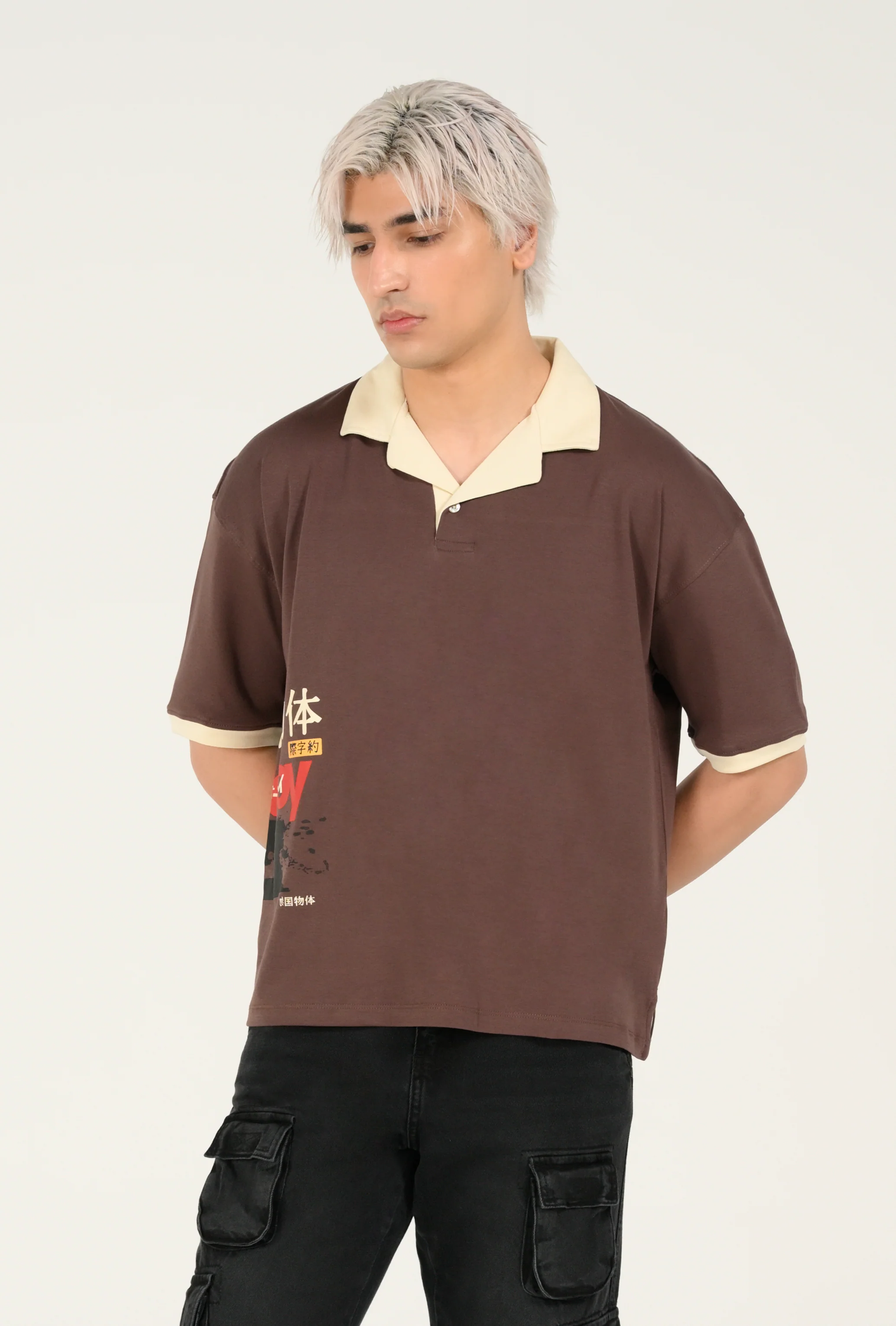 BOXY FIT CONTRAST RESORT COLLAR GRAPHIC POLO - Image 5