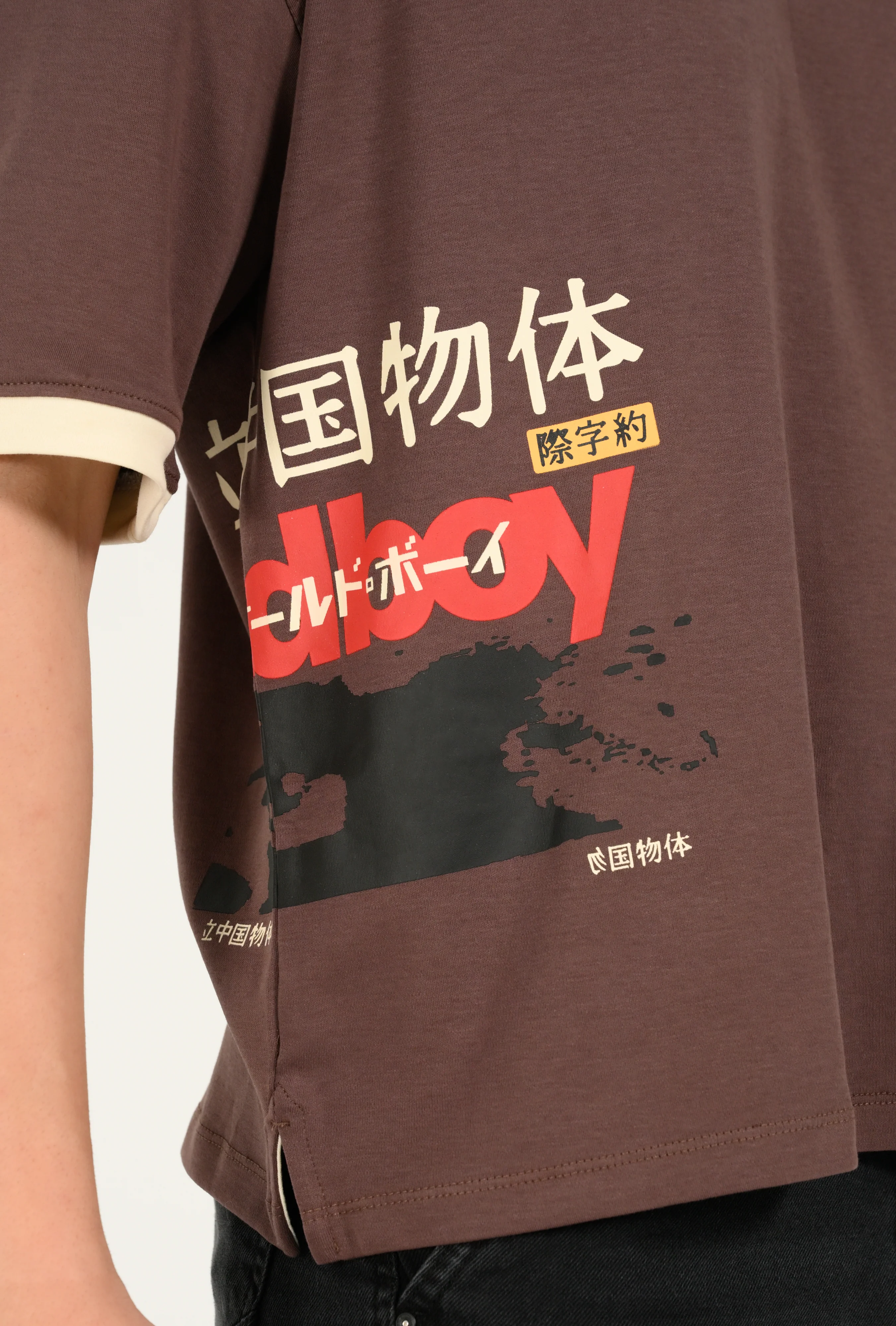BOXY FIT CONTRAST RESORT COLLAR GRAPHIC POLO - Image 6