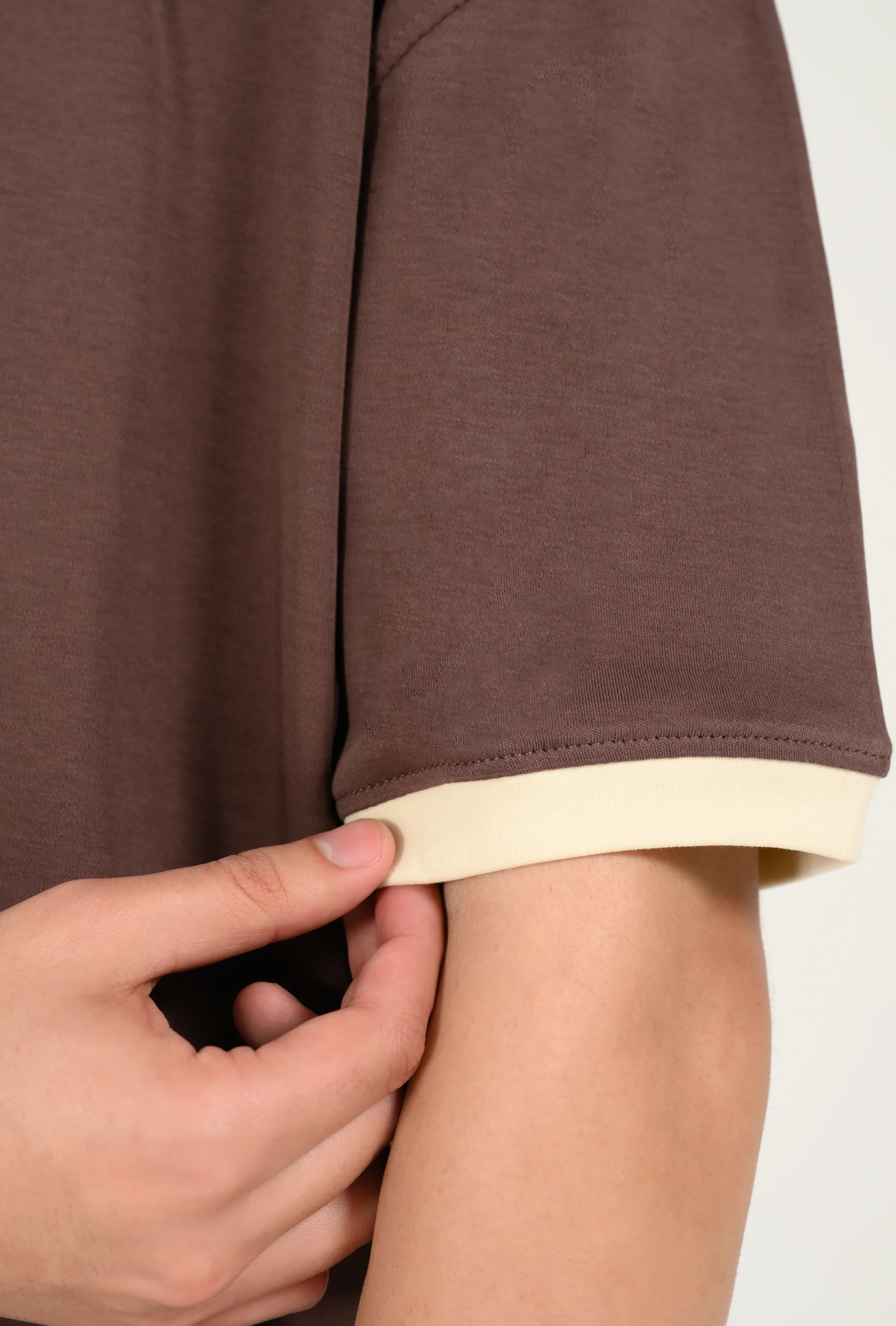 BOXY FIT CONTRAST RESORT COLLAR GRAPHIC POLO - Image 8