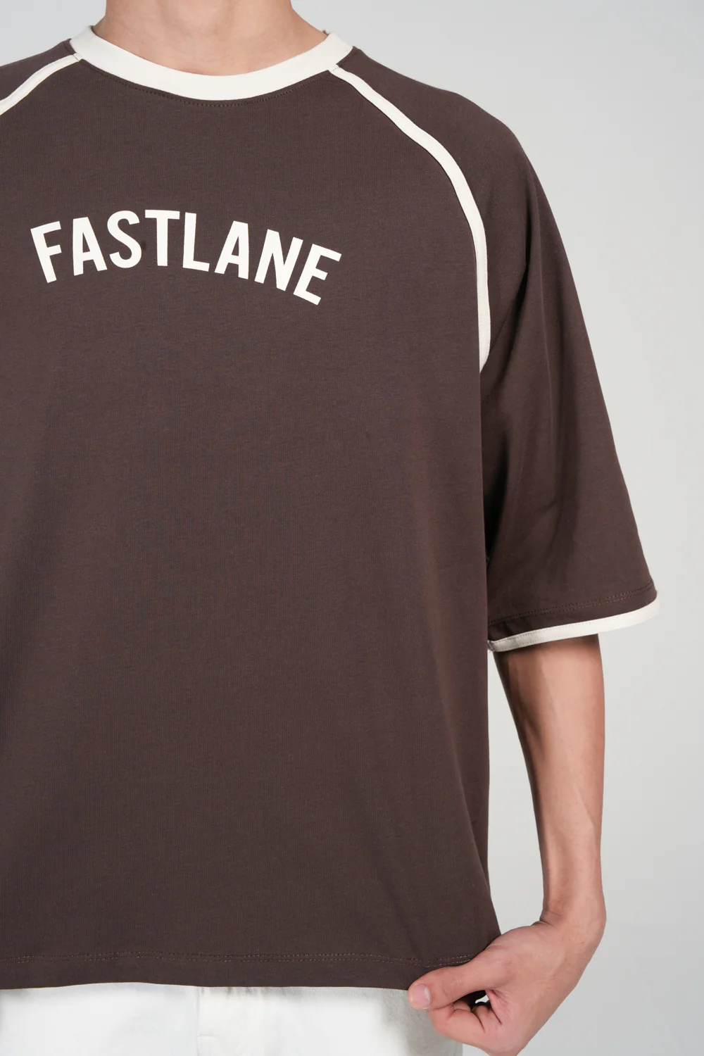BOXY FIT GRAPHIC TEE - Image 3