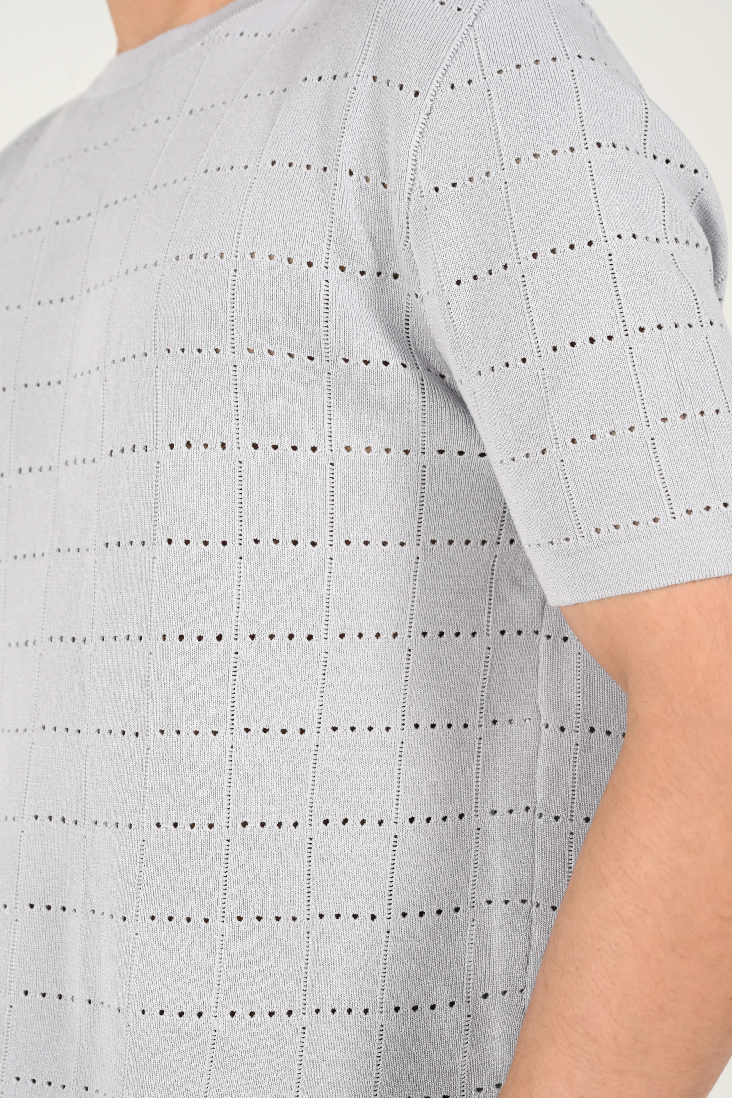 TEXTURED KNITTED TEE - Image 4