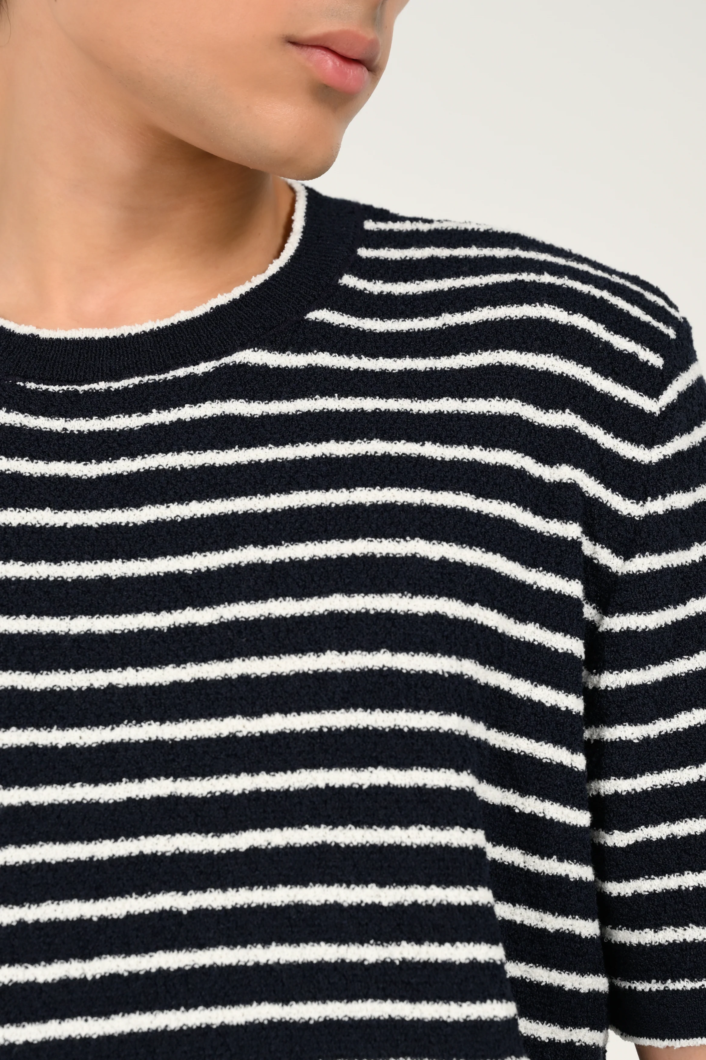 TEXTURED STRIPED KNITTED TEE - Image 4