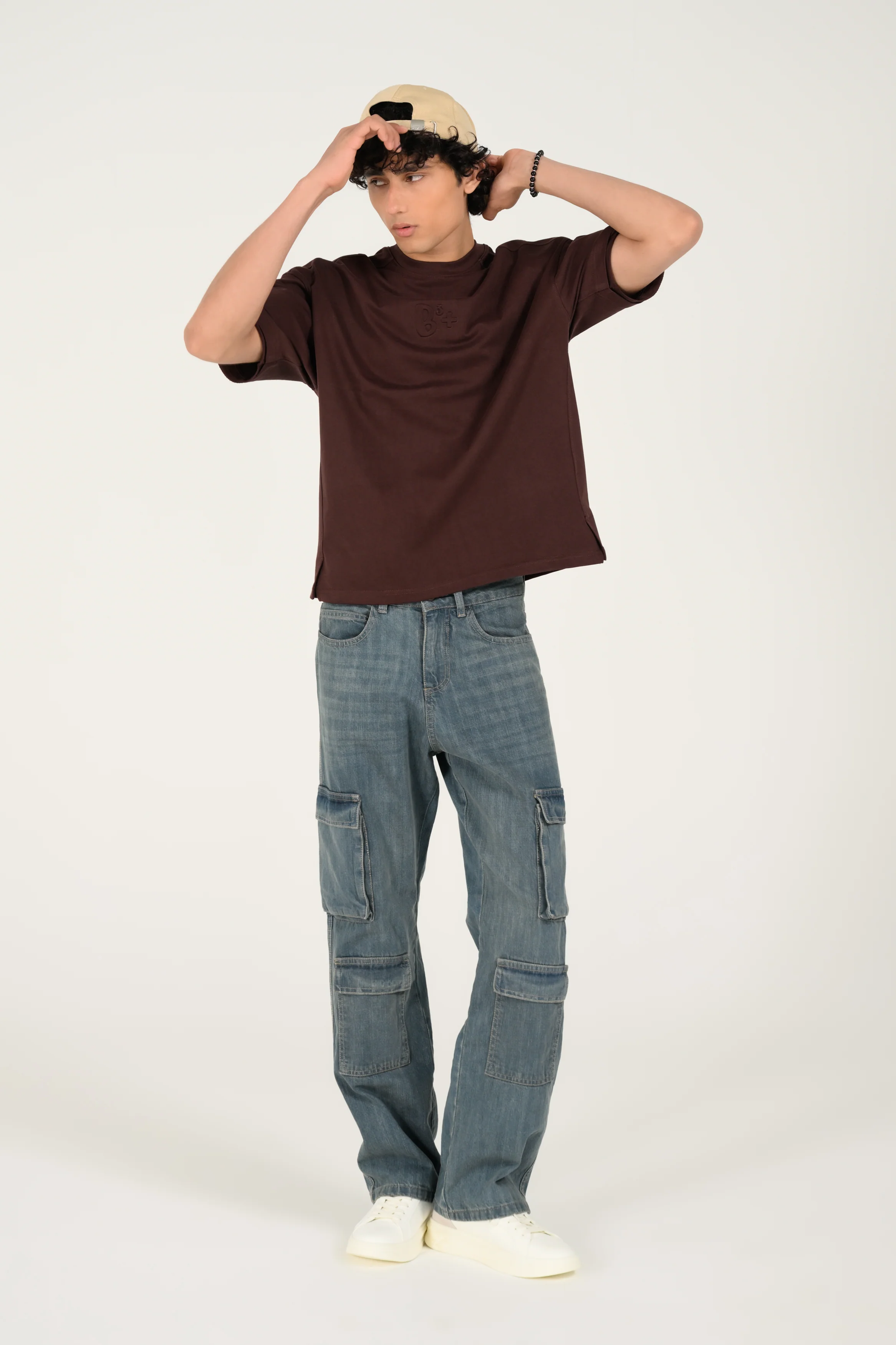 BOXY FIT GRAPHIC TEE