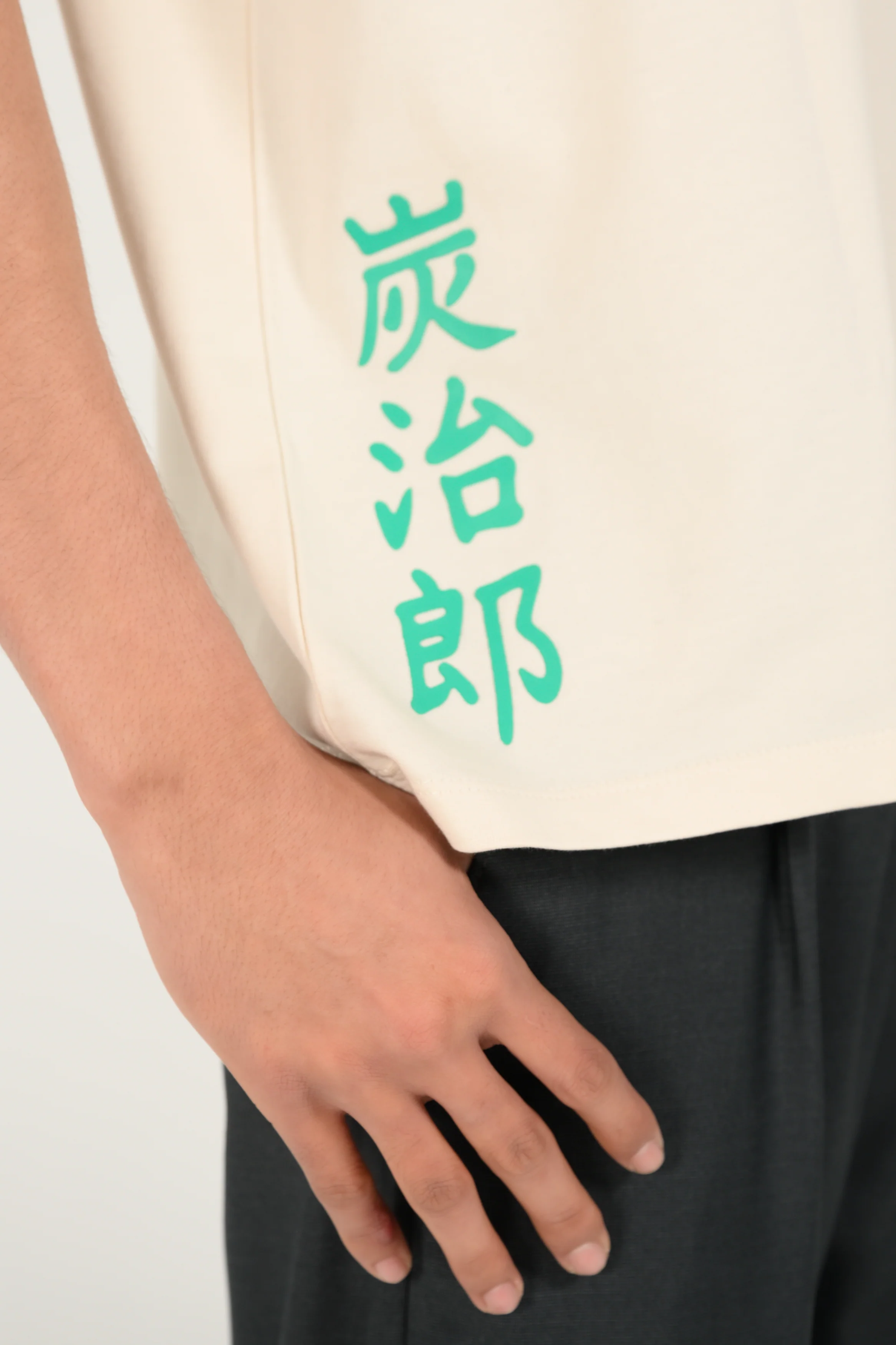 BAGGY FIT GRAPHIC TEE - Image 5