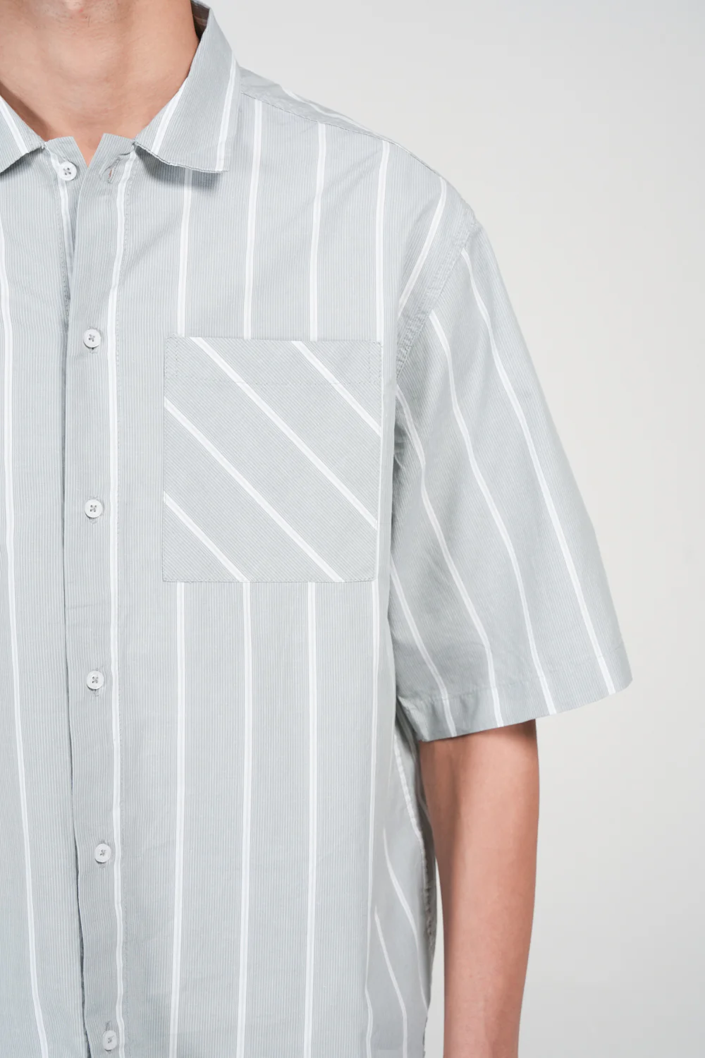 BAGGY FIT STRIPED SHIRT - Image 4