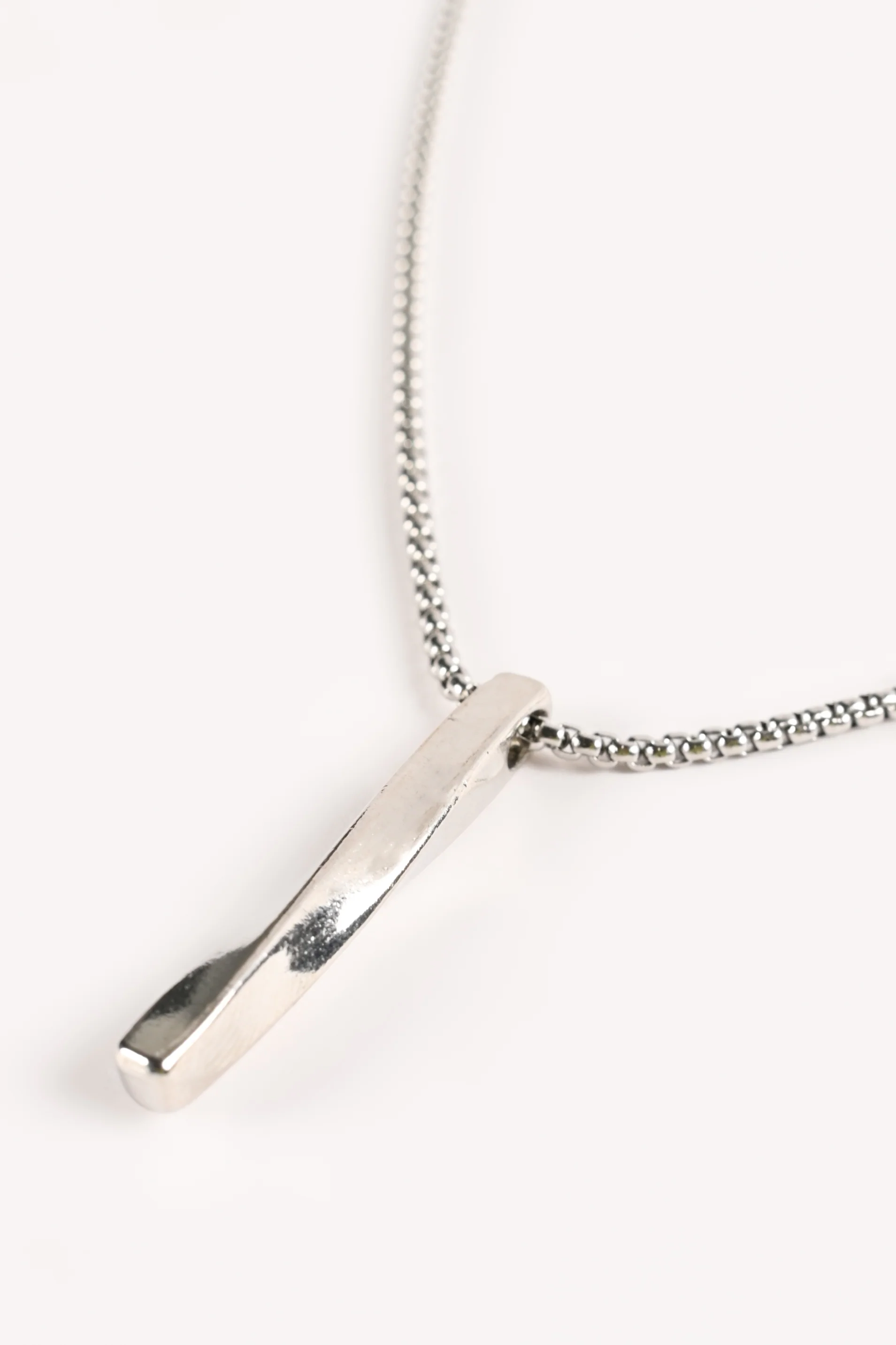NECKLACE - Image 2