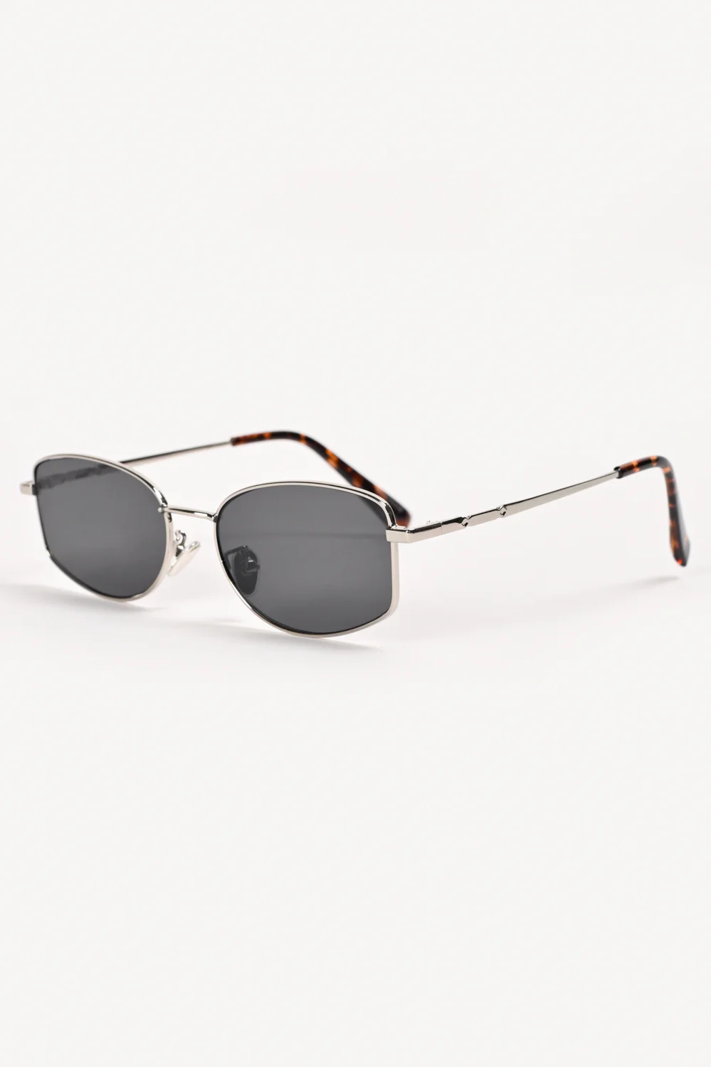 LOW OVAL SUNGLASSES - Image 2