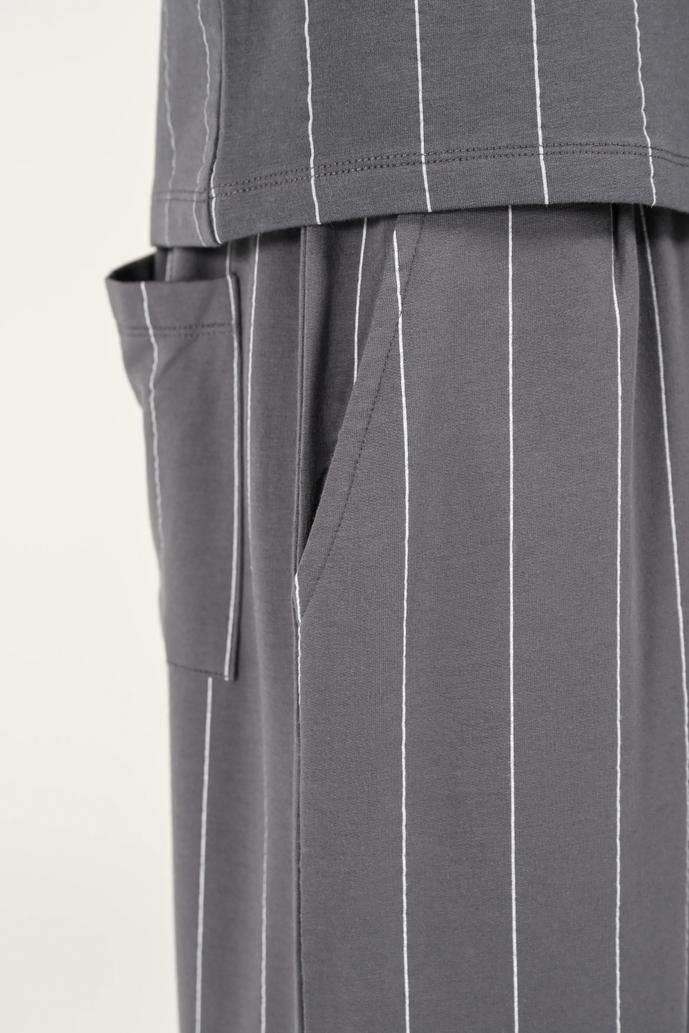 MODAL CLOUD FEEL STRIPED TROUSER - Image 4