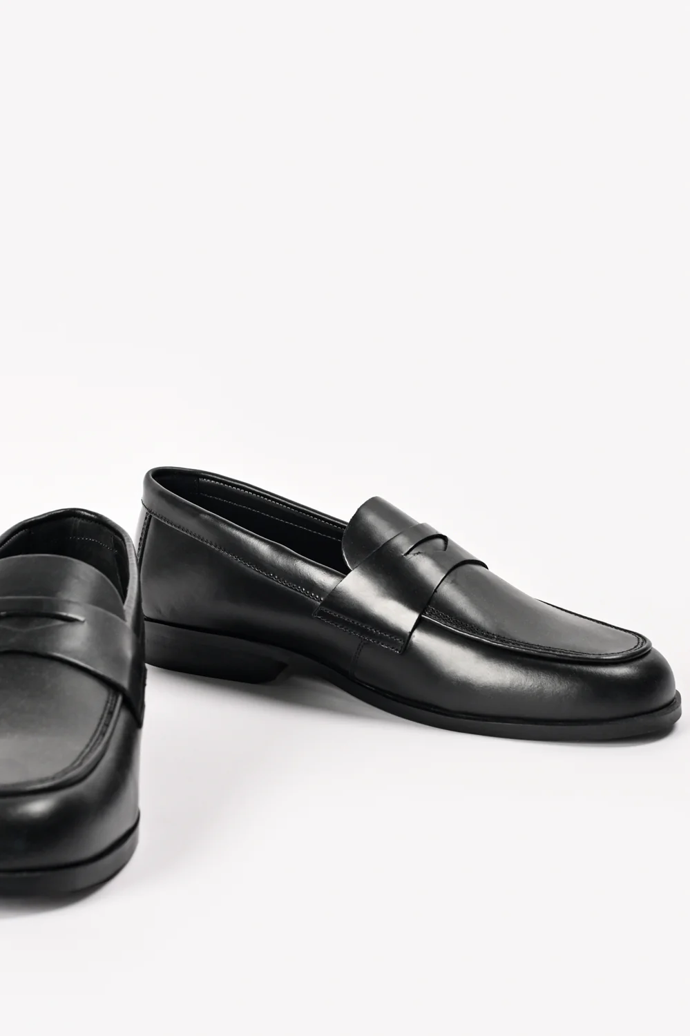 LEATHER LOAFERS - Image 4