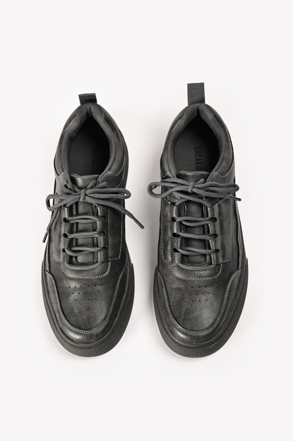 TRAINERS - Image 2