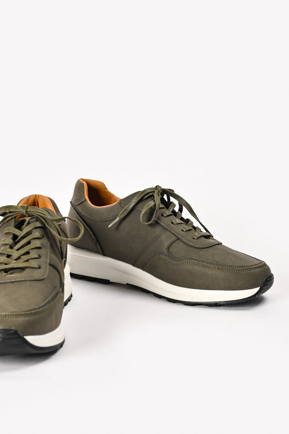 TRAINERS - Image 3