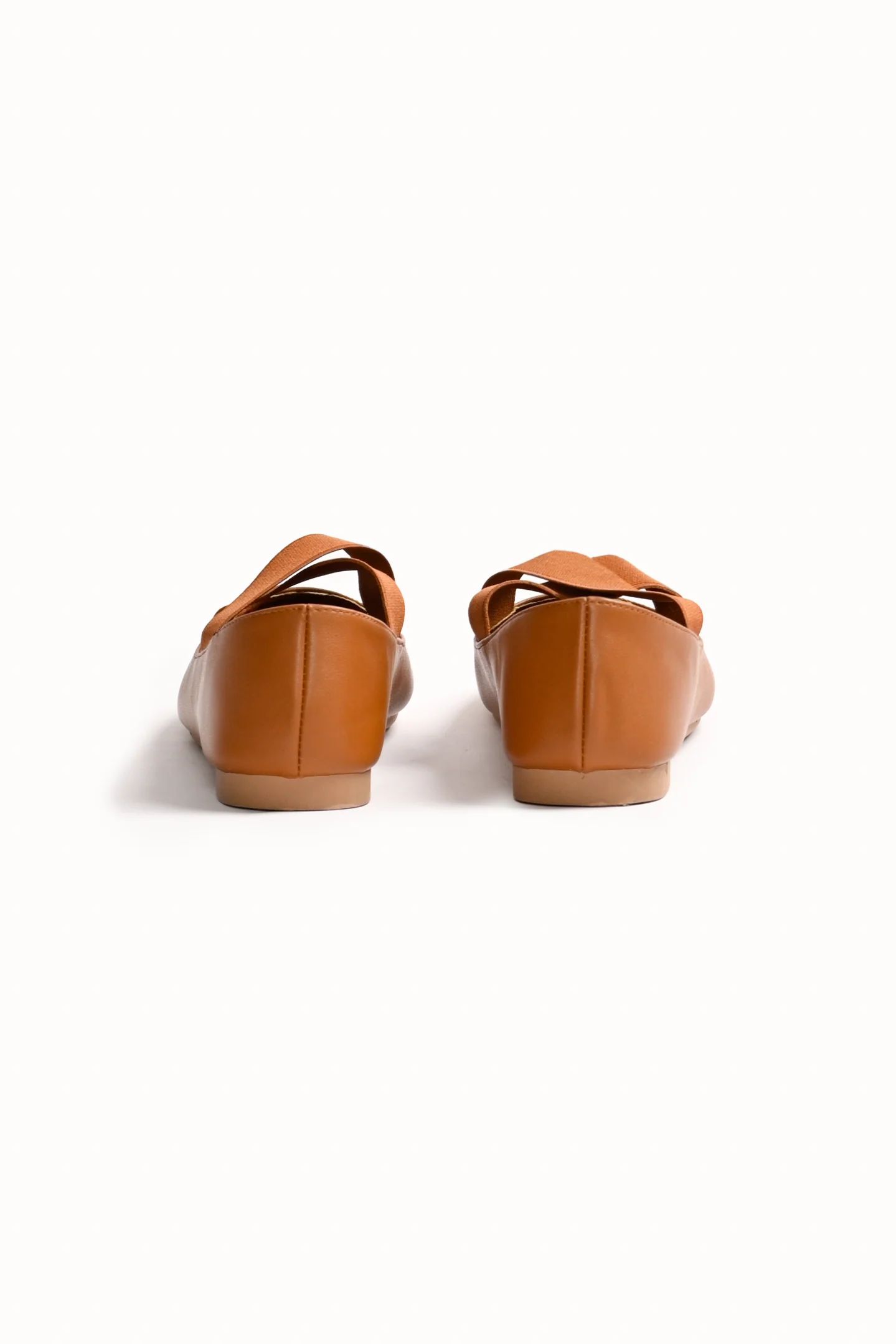 PUMPS WITH STRAP DETAIL - Image 3