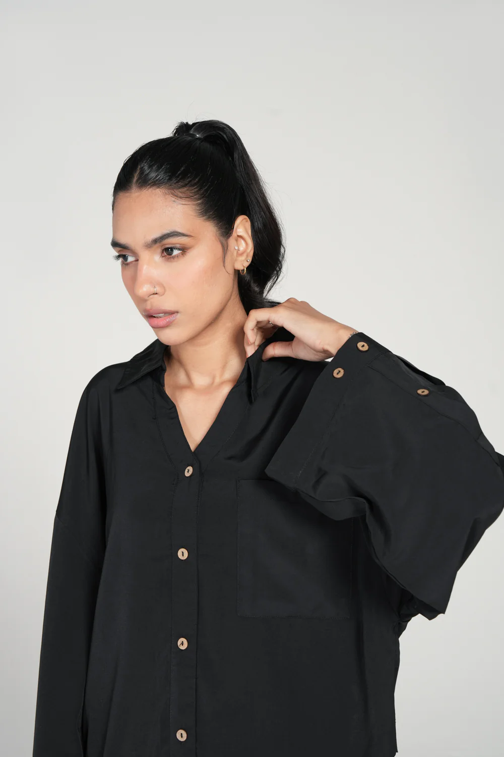 BUTTON DOWN WITH SLEEVE DETAIL - Image 4