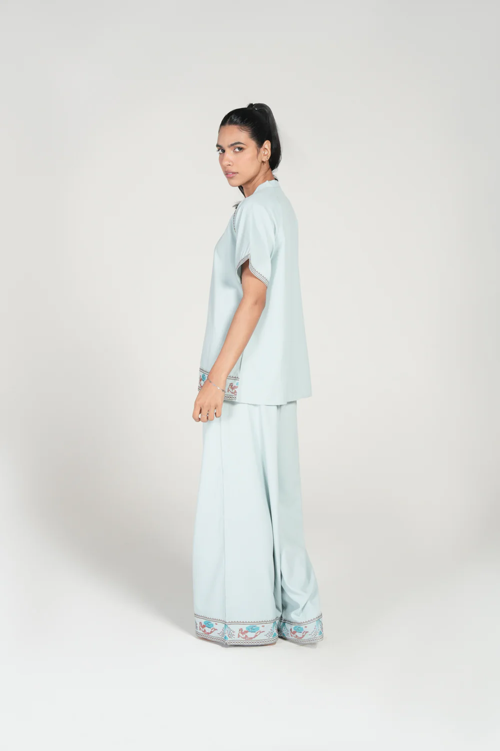 EMBROIDERED BUTTON DOWN TOP - Image 3